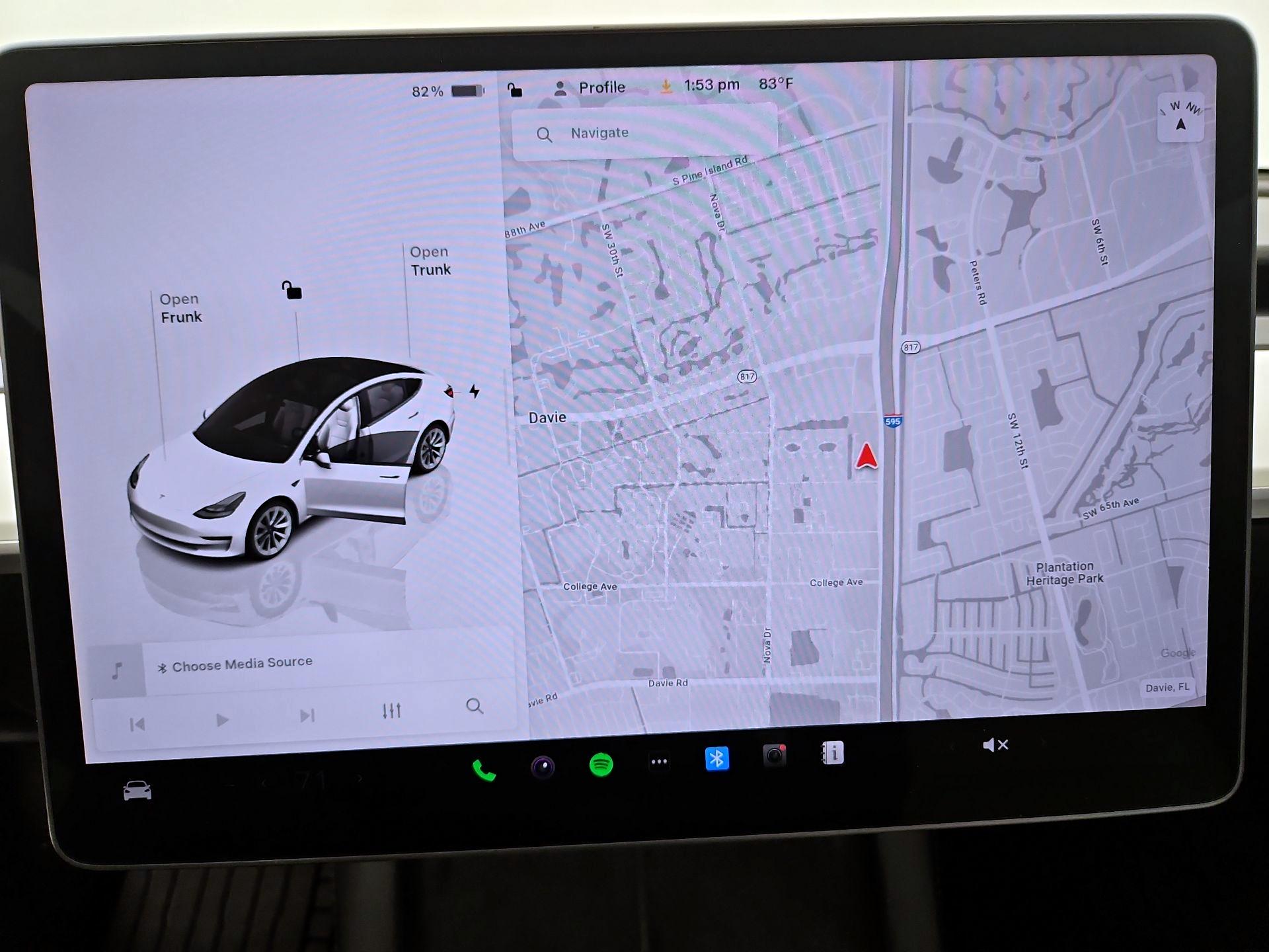 Thumbnail: 2022 Tesla Model 3 - 13