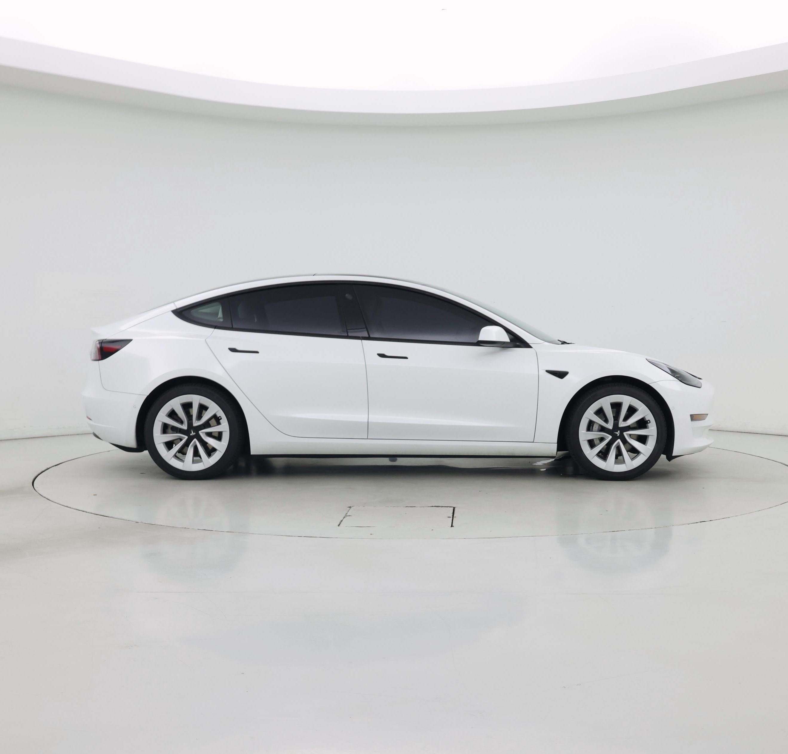 Thumbnail: 2022 Tesla Model 3 - 7