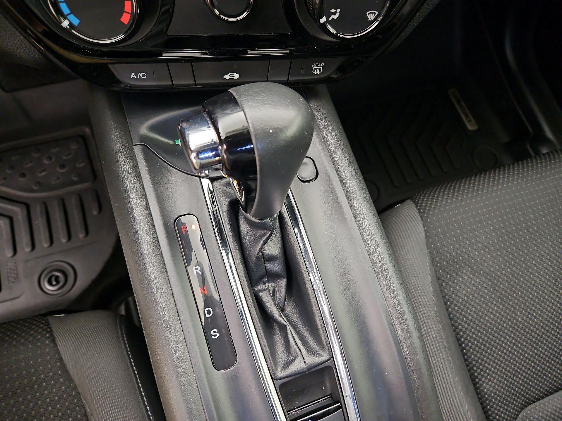 Thumbnail: 2022 Honda HR-V - 17