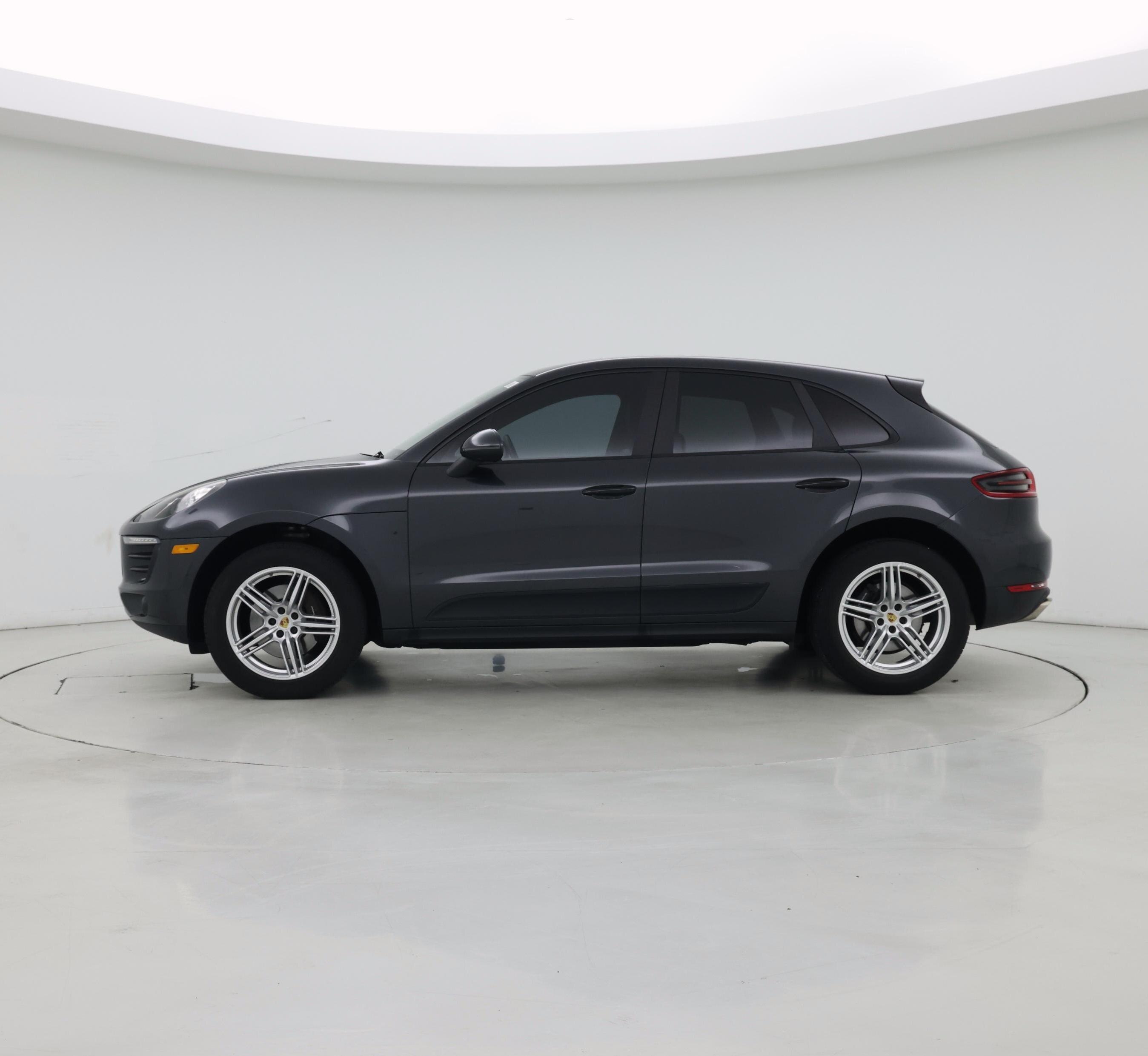Thumbnail: 2018 Porsche Macan - 3