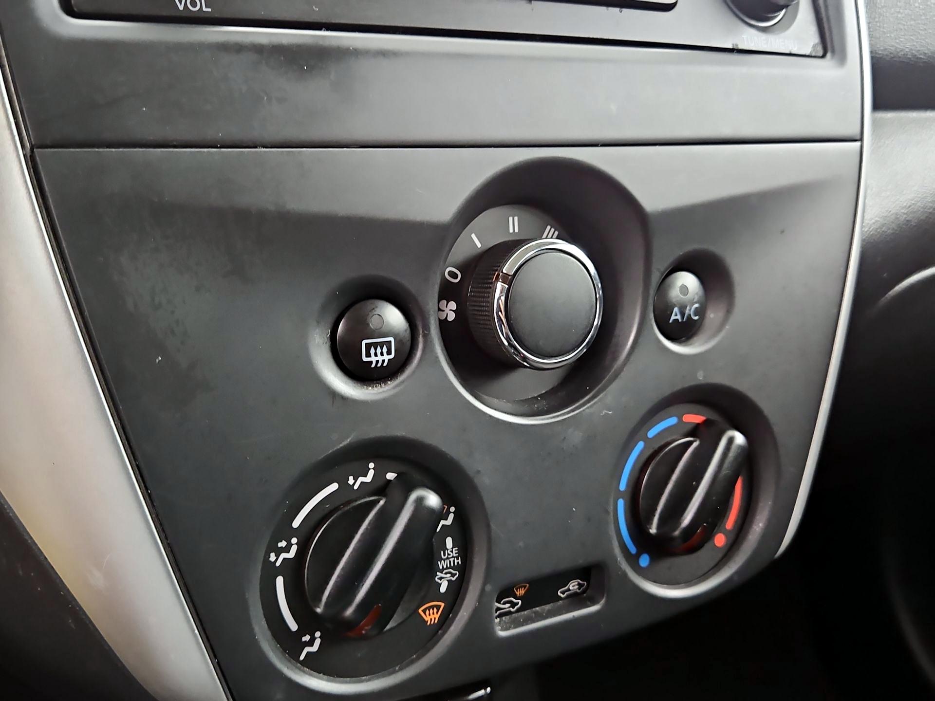 Thumbnail: 2016 Nissan Versa - 15