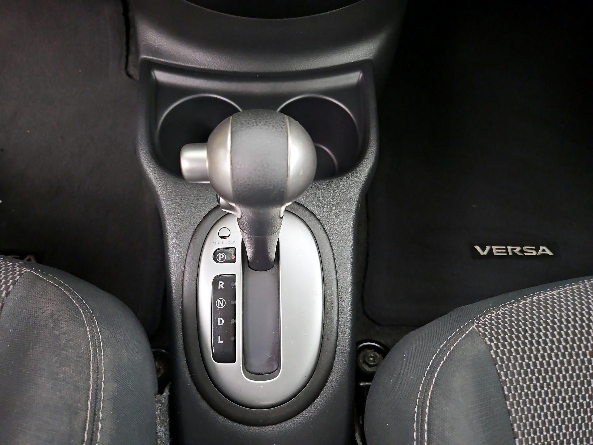Thumbnail: 2016 Nissan Versa - 16