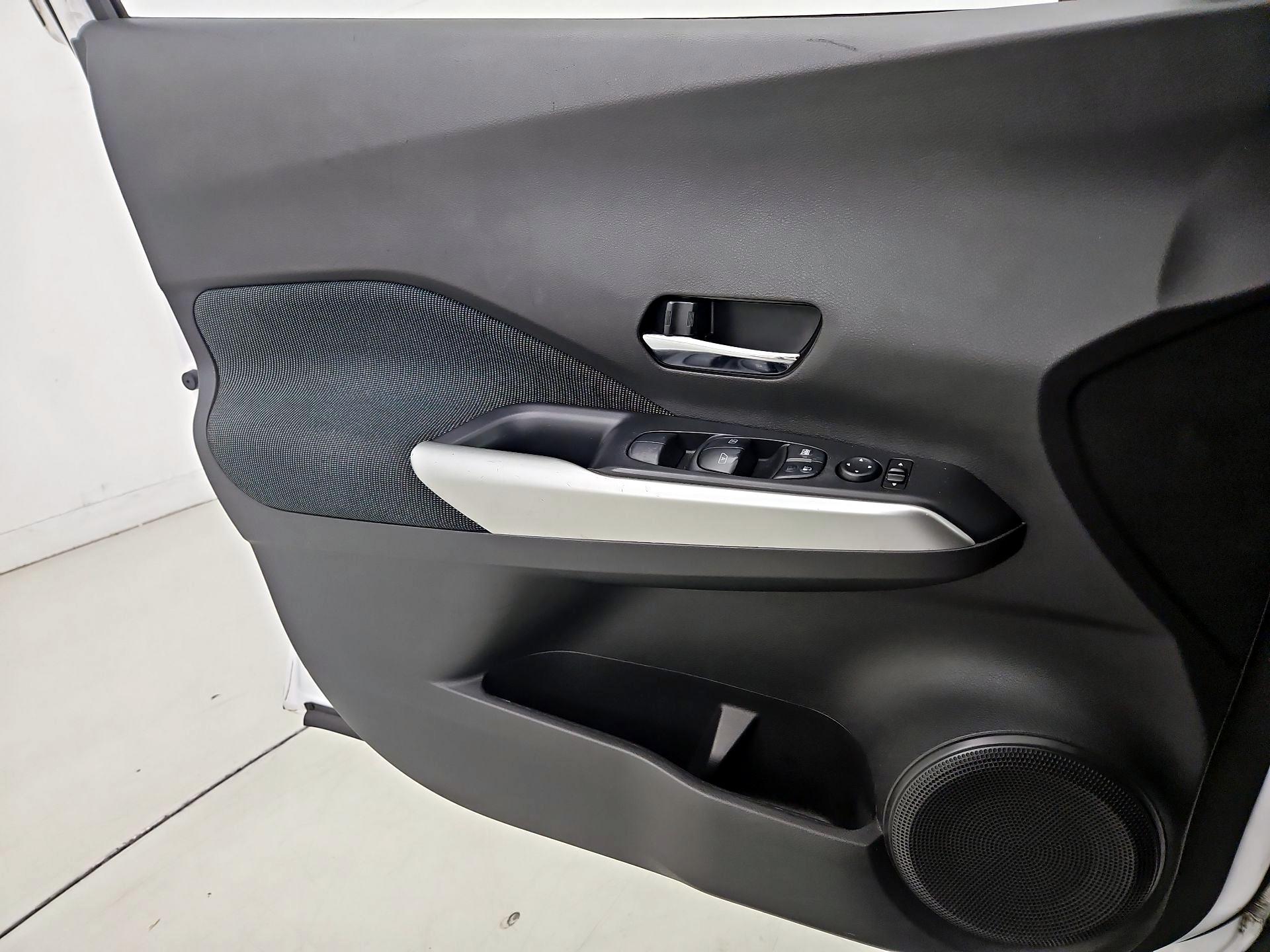 Thumbnail: 2019 Nissan Kicks - 12