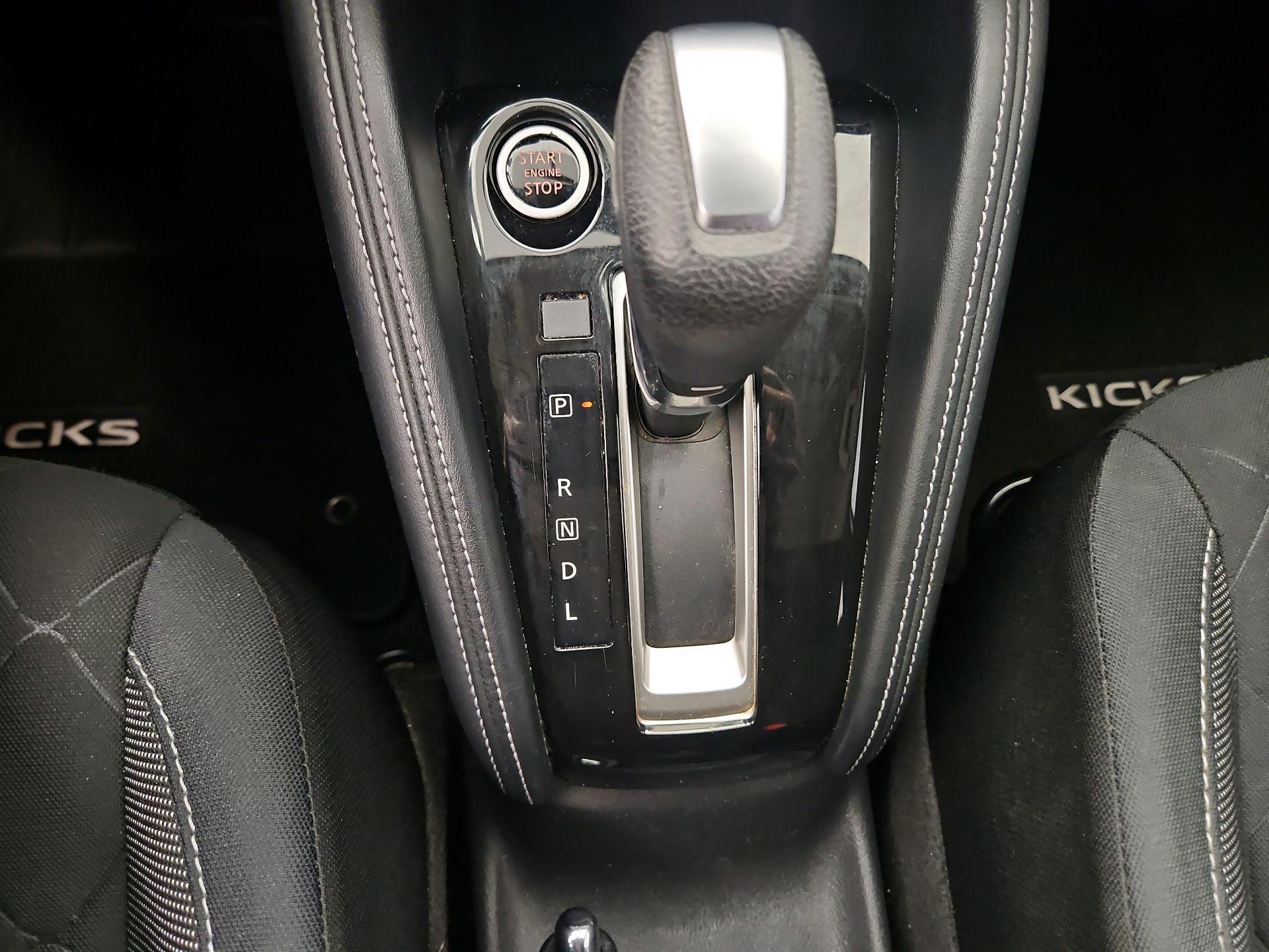 Thumbnail: 2019 Nissan Kicks - 17