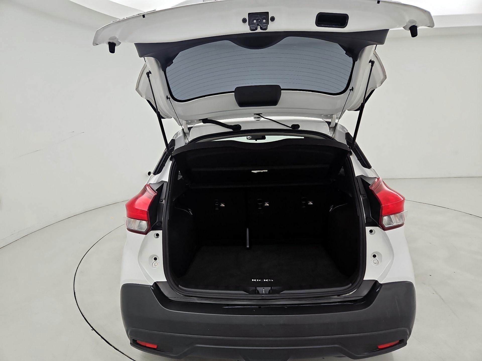 Thumbnail: 2019 Nissan Kicks - 20