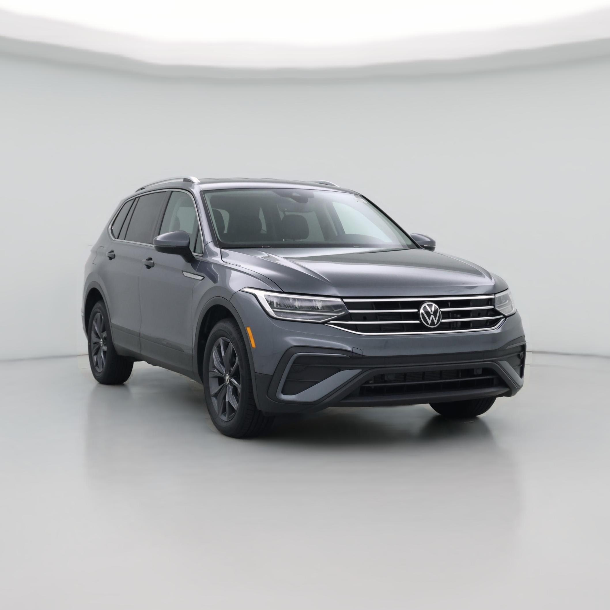 Thumbnail: 2022 Volkswagen Tiguan - 1