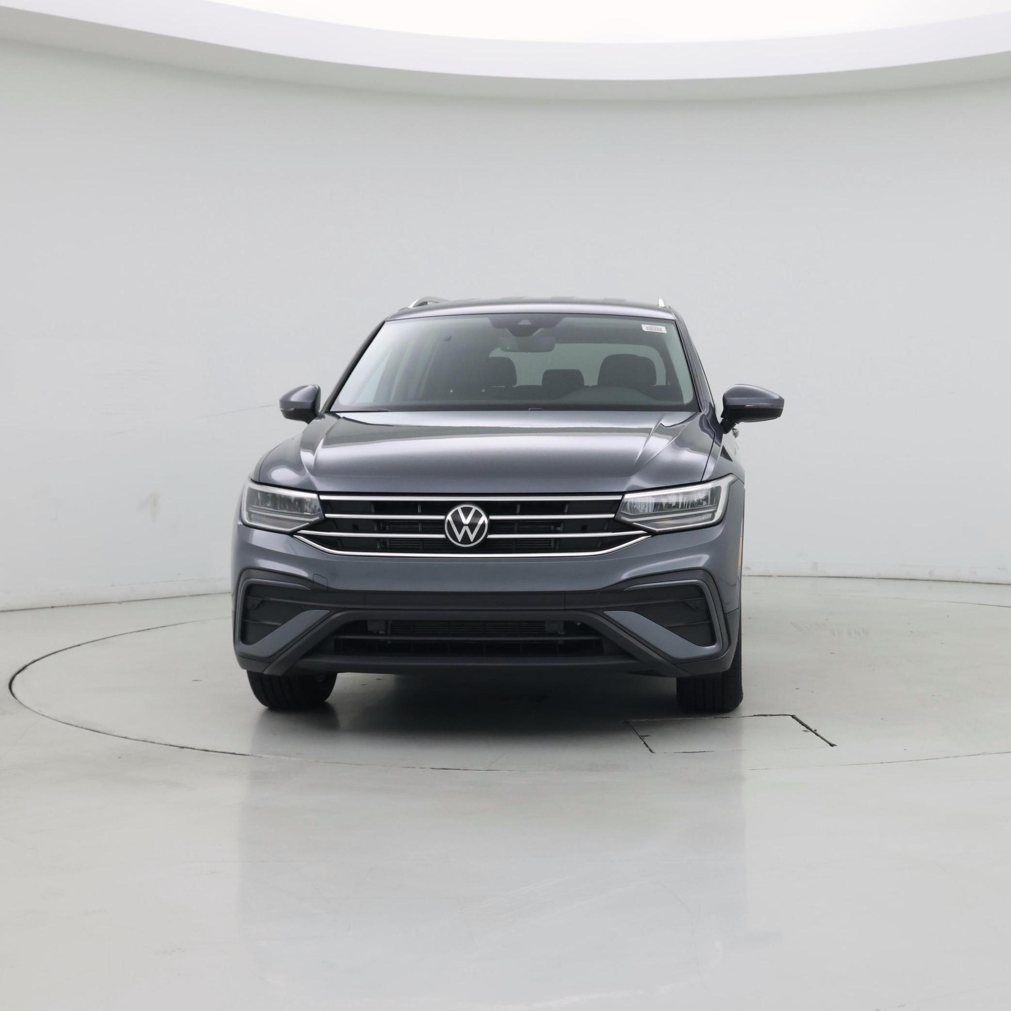 Thumbnail: 2022 Volkswagen Tiguan - 5