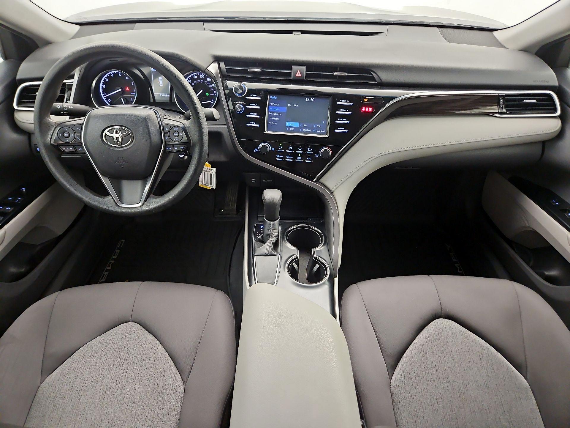 Thumbnail: 2018 Toyota Camry - 9