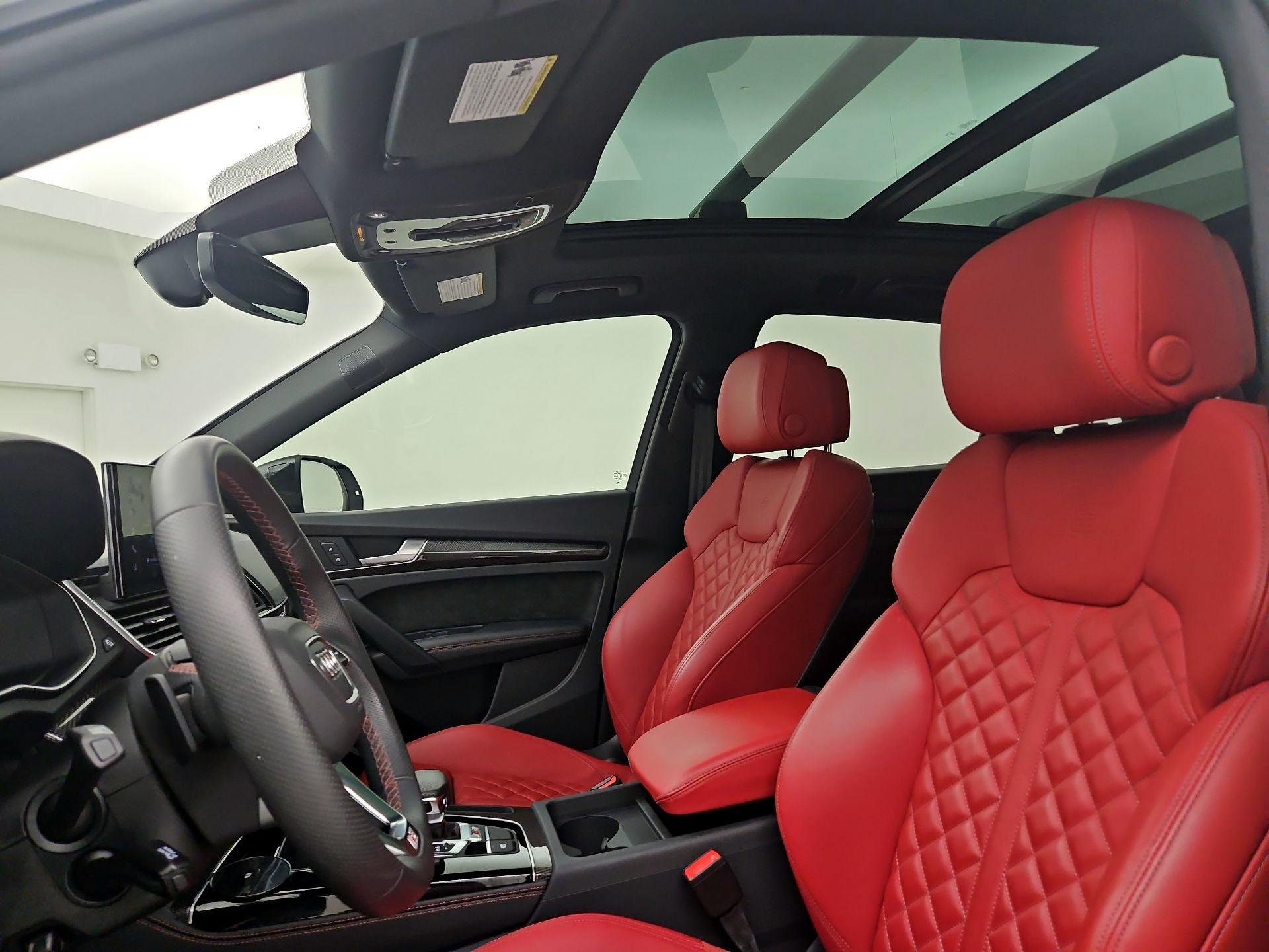 Thumbnail: 2024 Audi SQ5 - 19