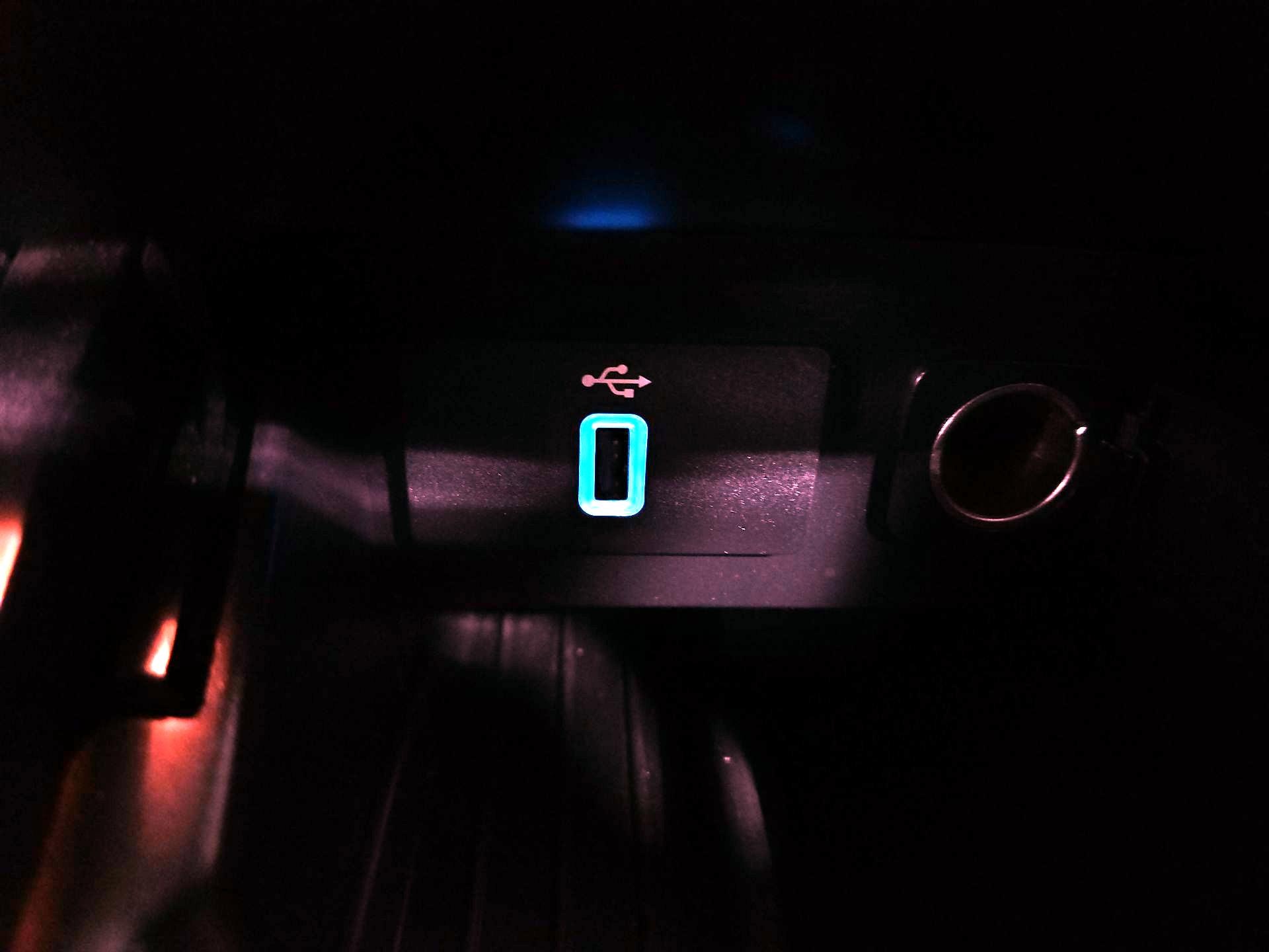 Thumbnail: 2017 Ford Explorer - 18