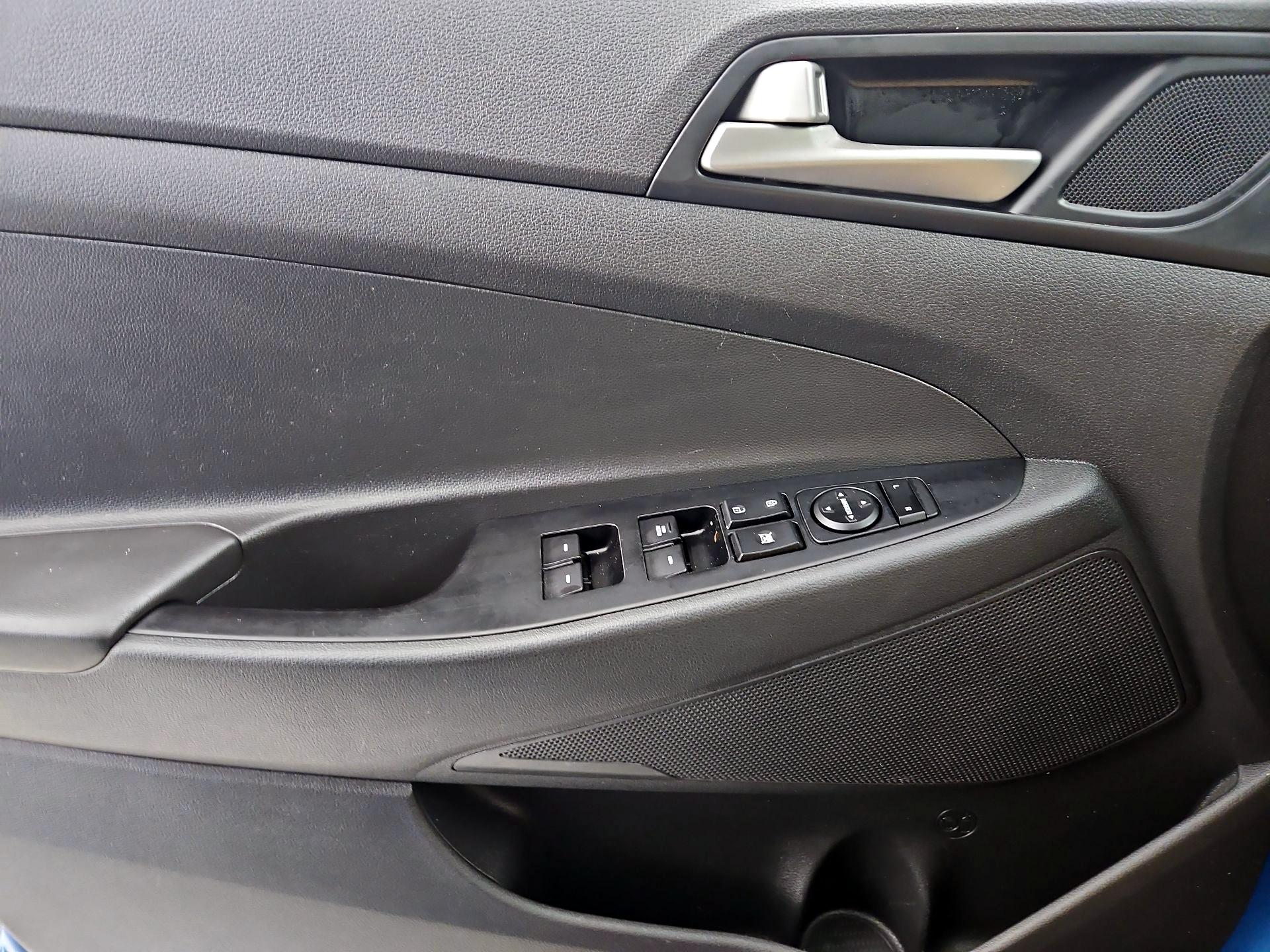 Thumbnail: 2020 Hyundai Tucson - 12