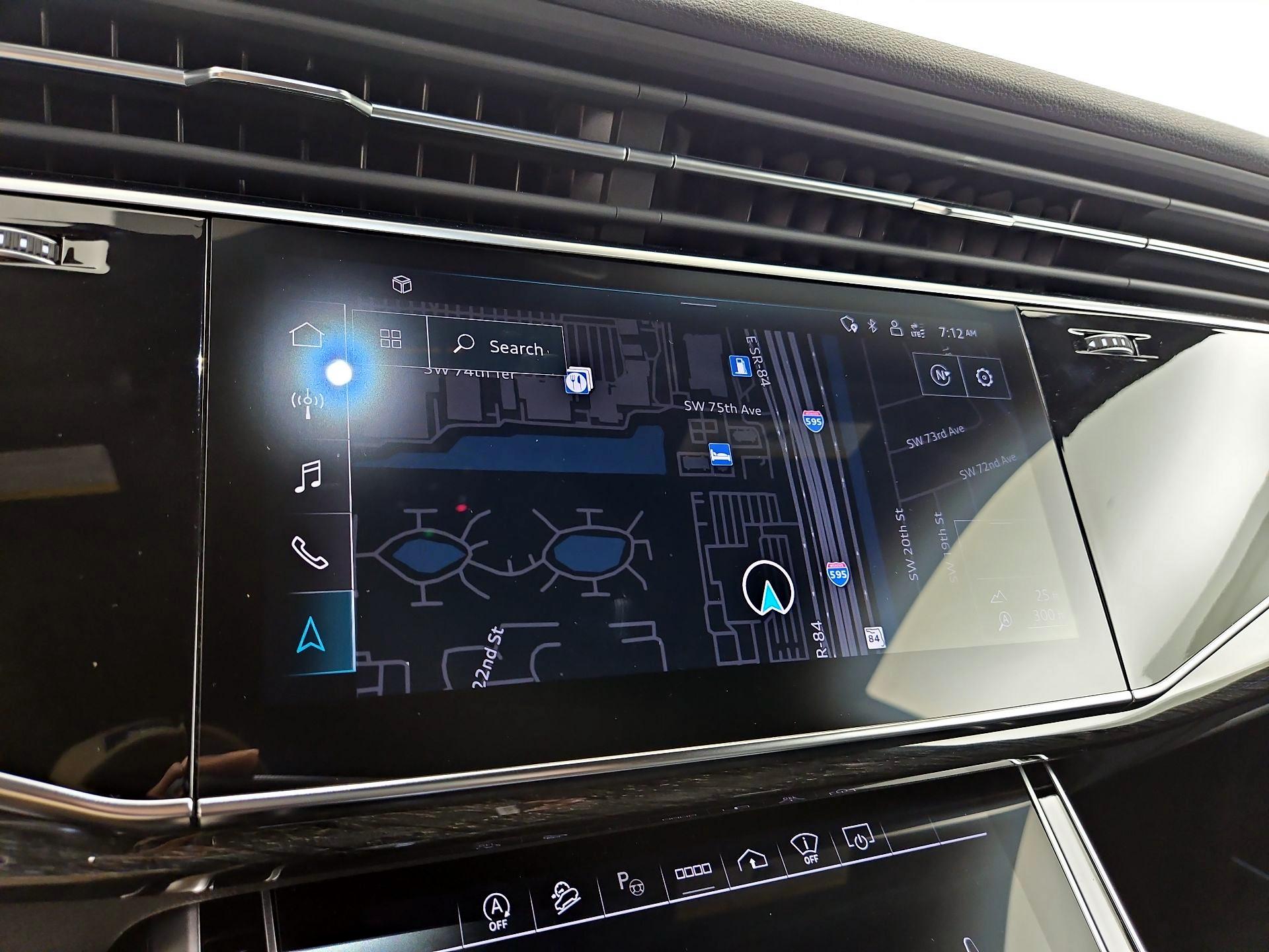 Thumbnail: 2023 Audi Q8 - 14