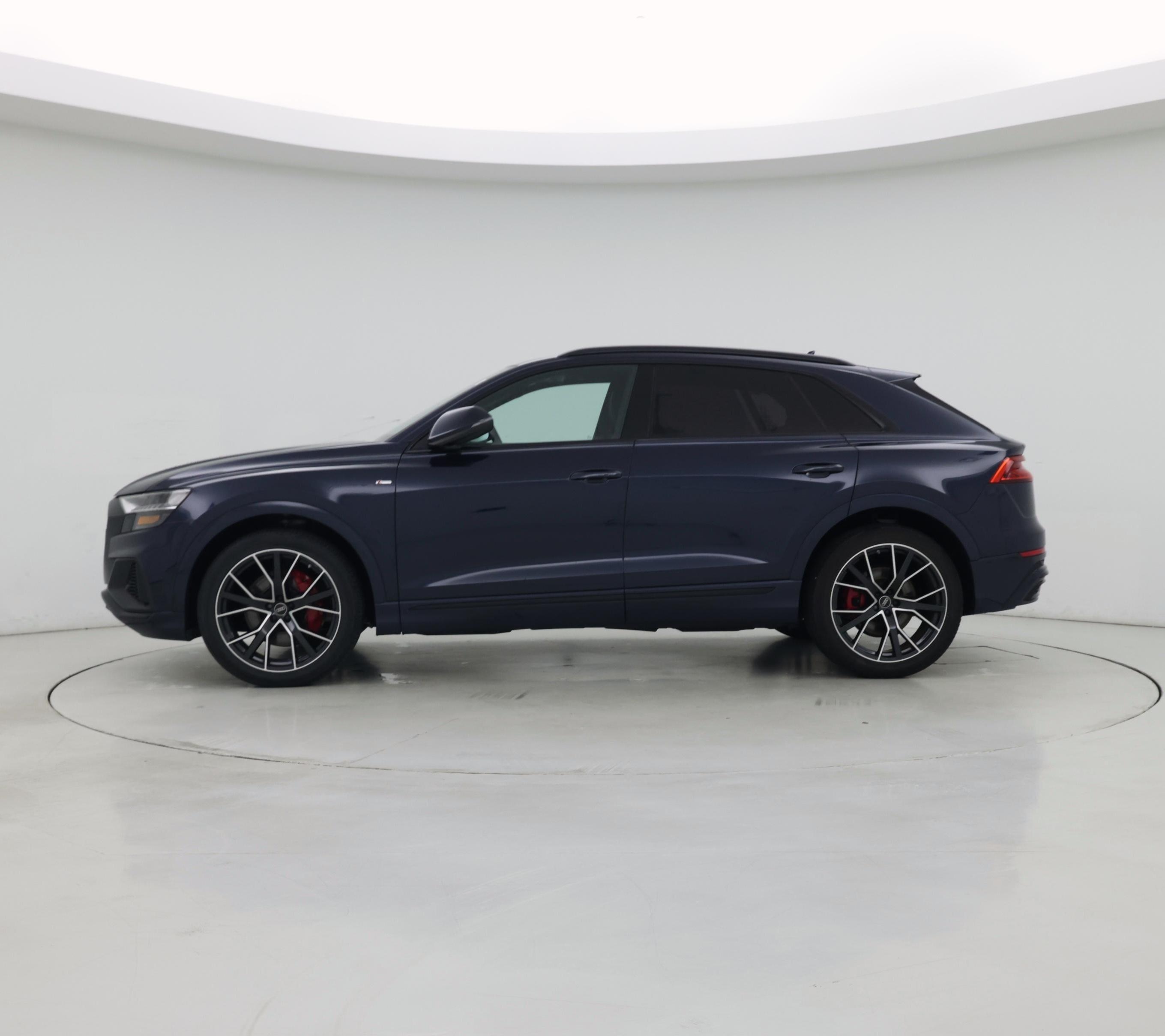 Thumbnail: 2023 Audi Q8 - 3