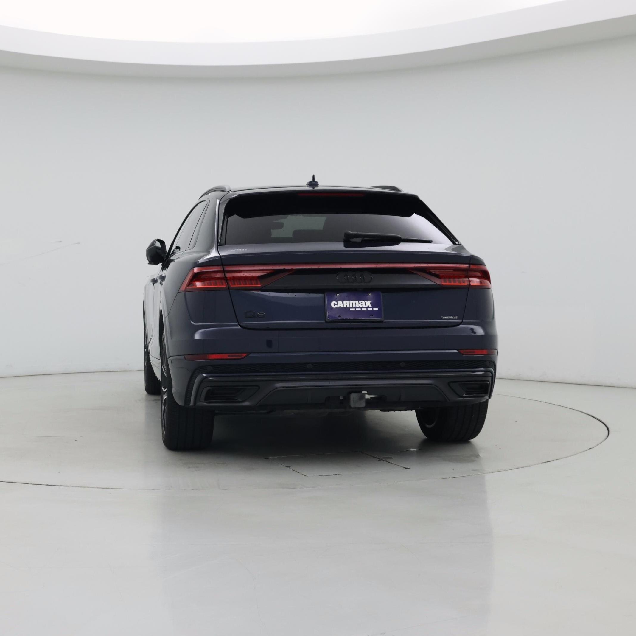 Thumbnail: 2023 Audi Q8 - 6