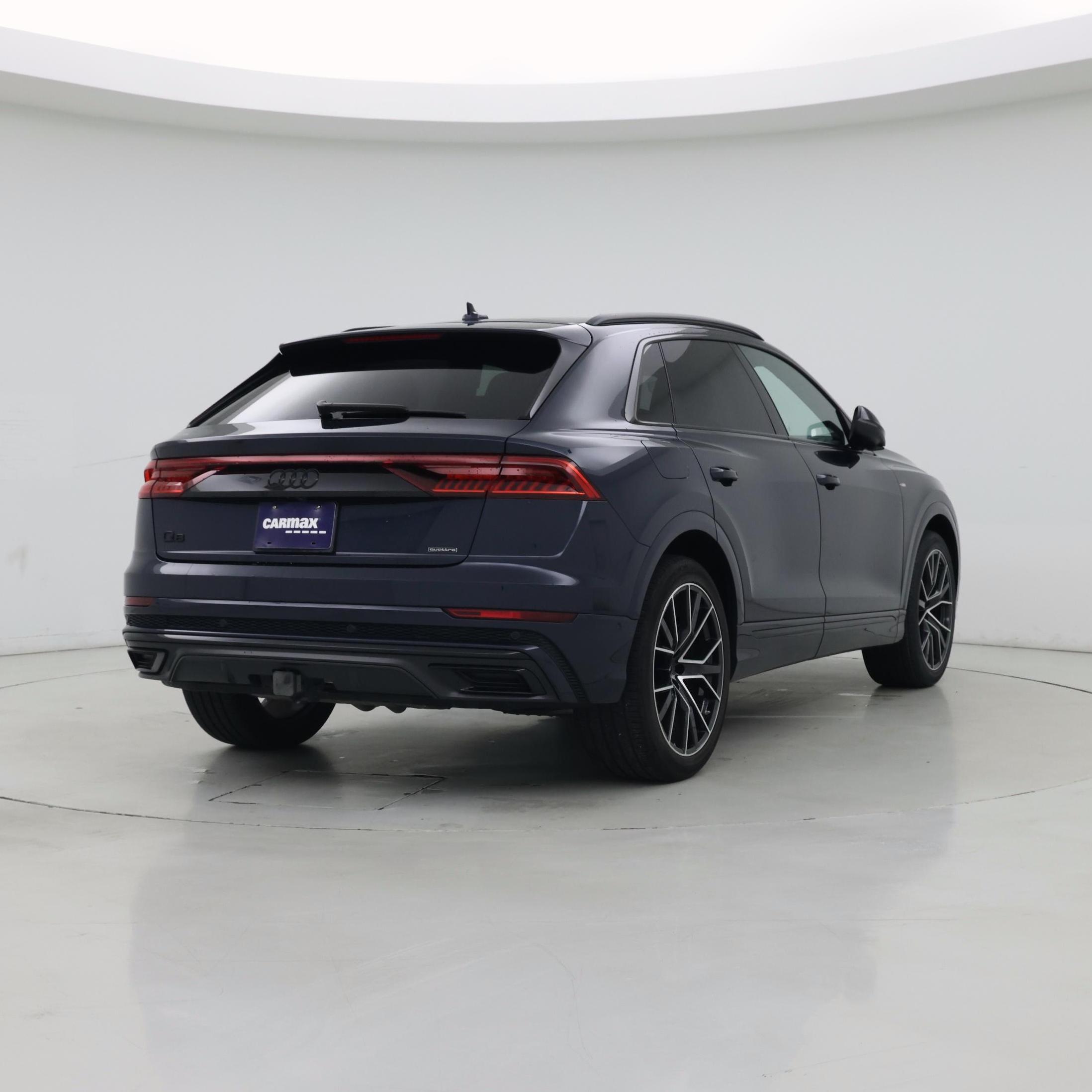 Thumbnail: 2023 Audi Q8 - 8
