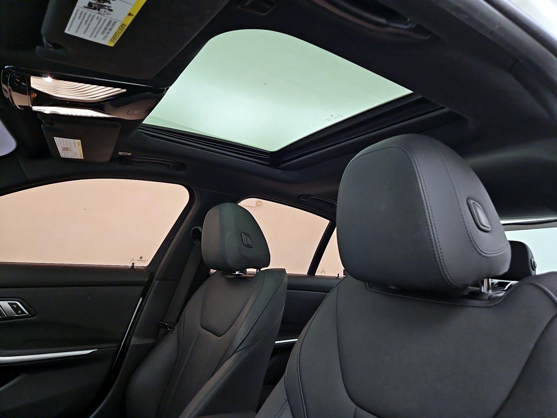 Thumbnail: 2021 BMW 3 Series - 19