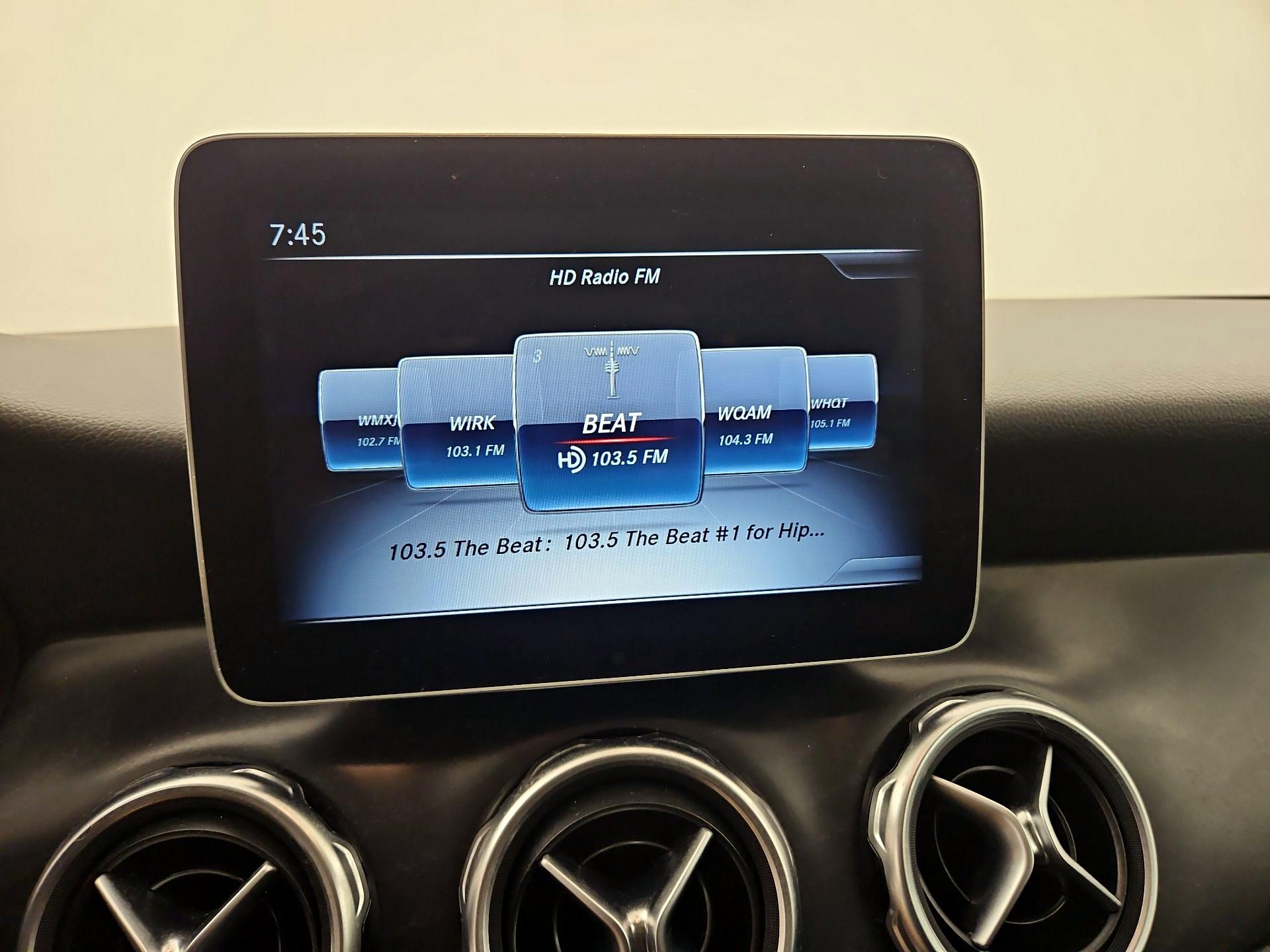 Thumbnail: 2019 Mercedes-Benz GLA - 15