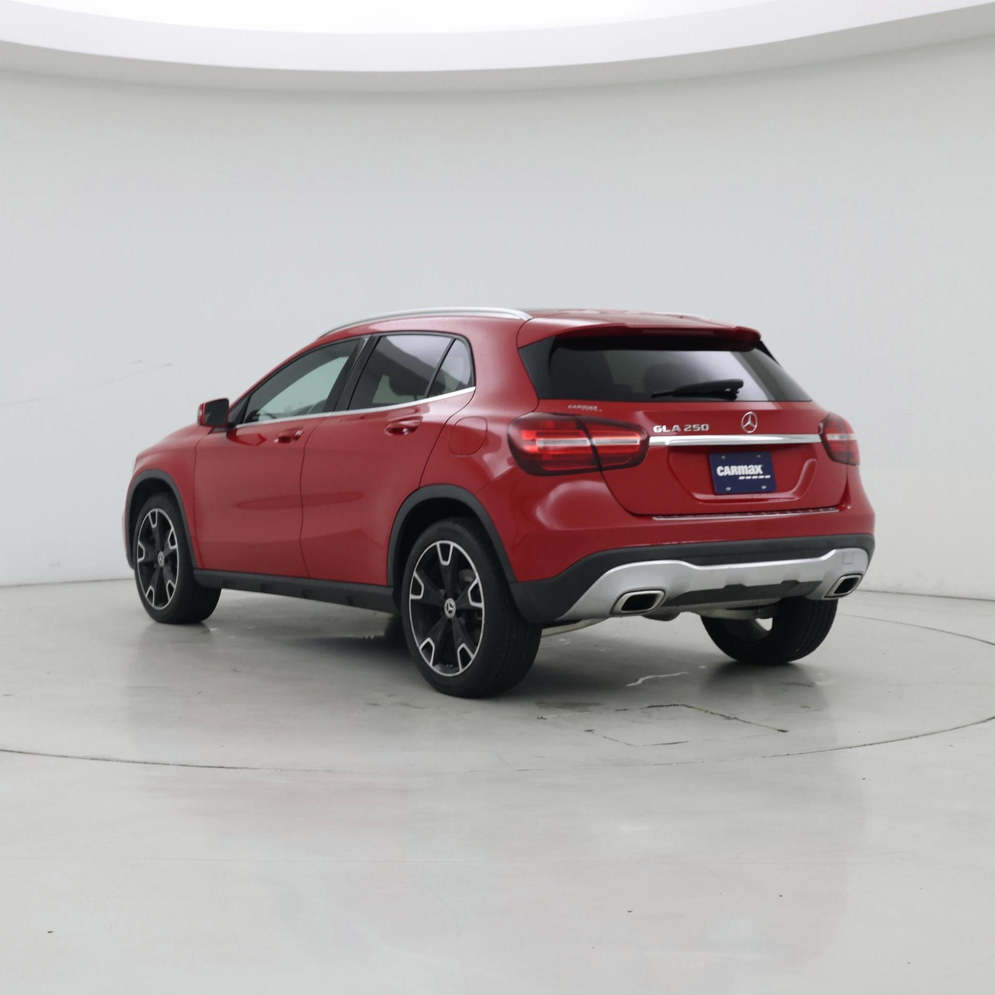 Thumbnail: 2019 Mercedes-Benz GLA - 2