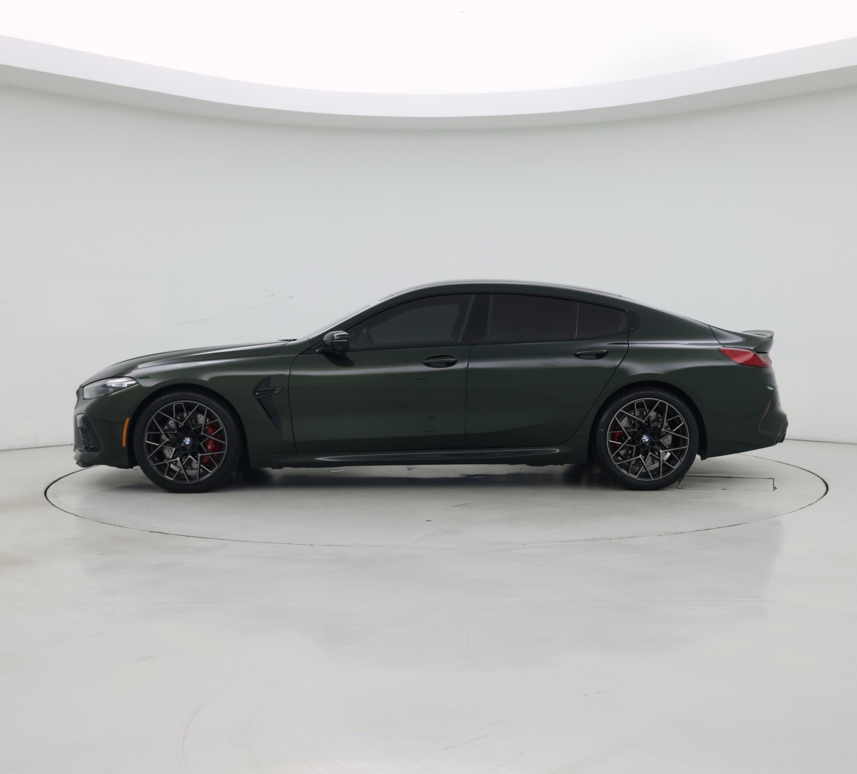 Thumbnail: 2022 BMW M8 - 3