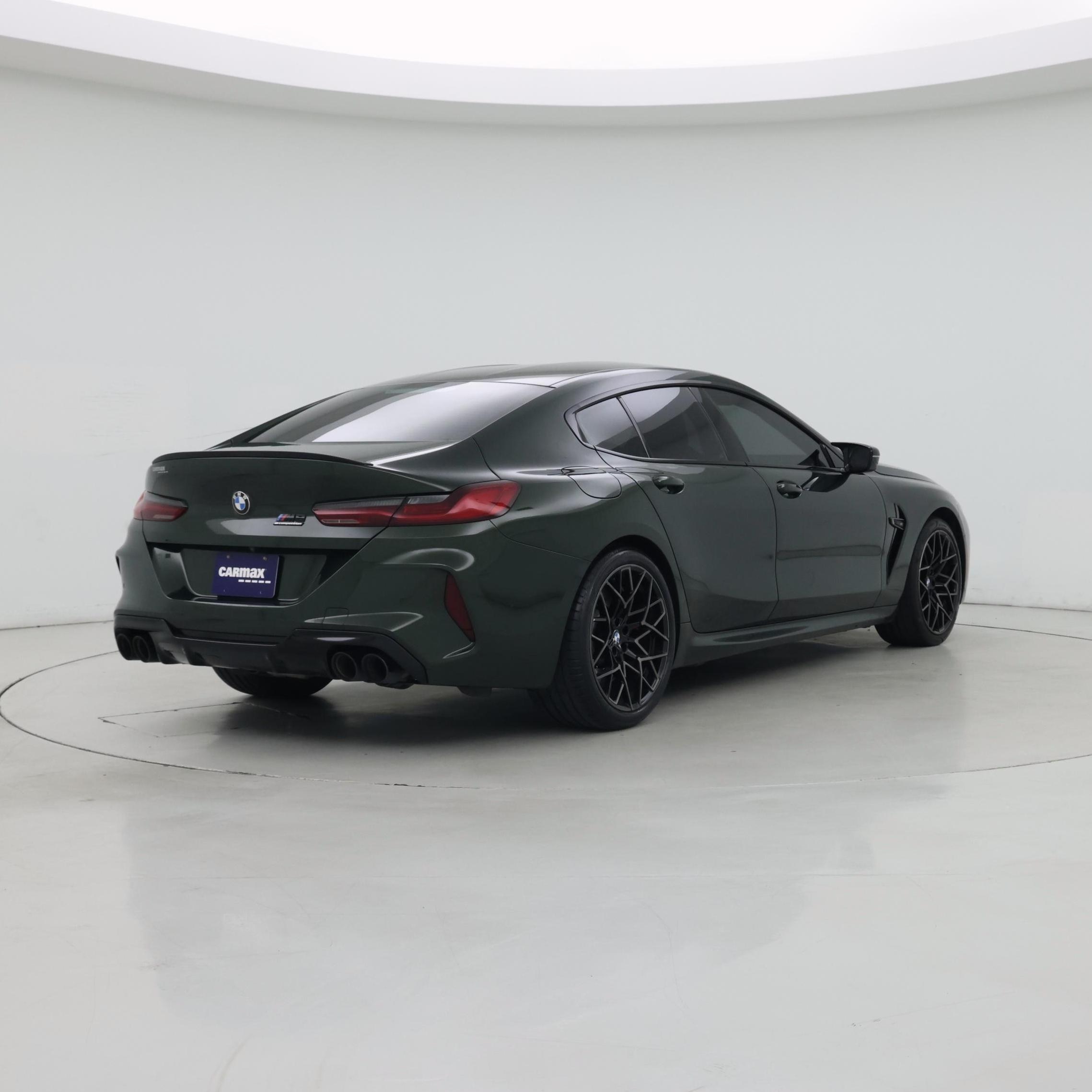 Thumbnail: 2022 BMW M8 - 8