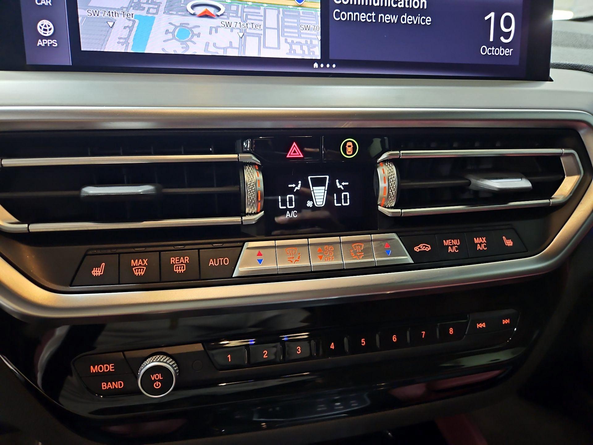 Thumbnail: 2023 BMW X4 - 17