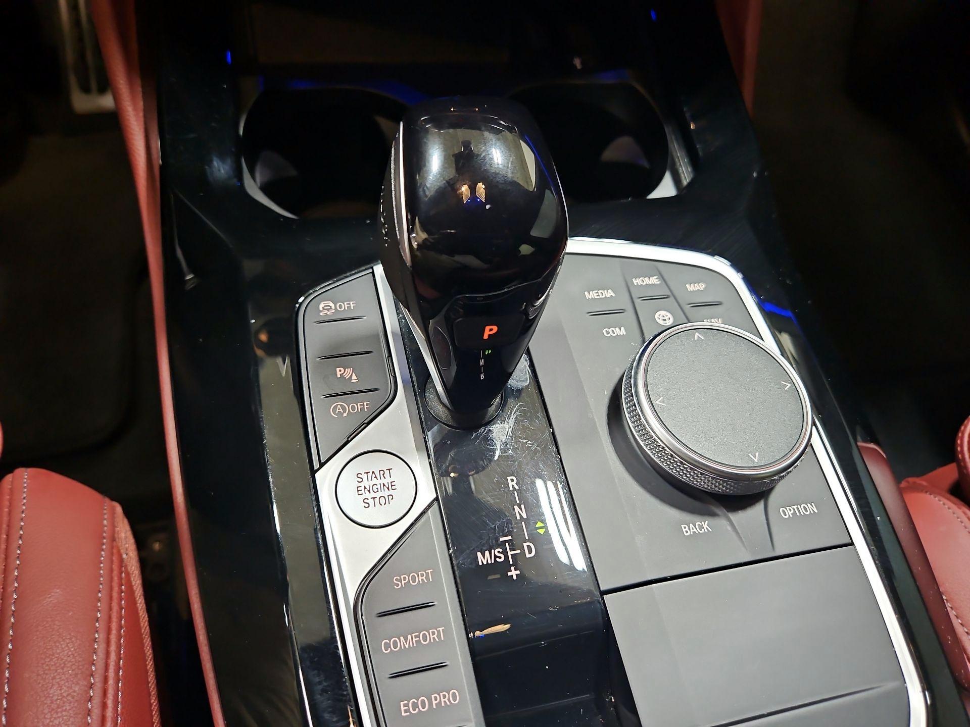 Thumbnail: 2023 BMW X4 - 18