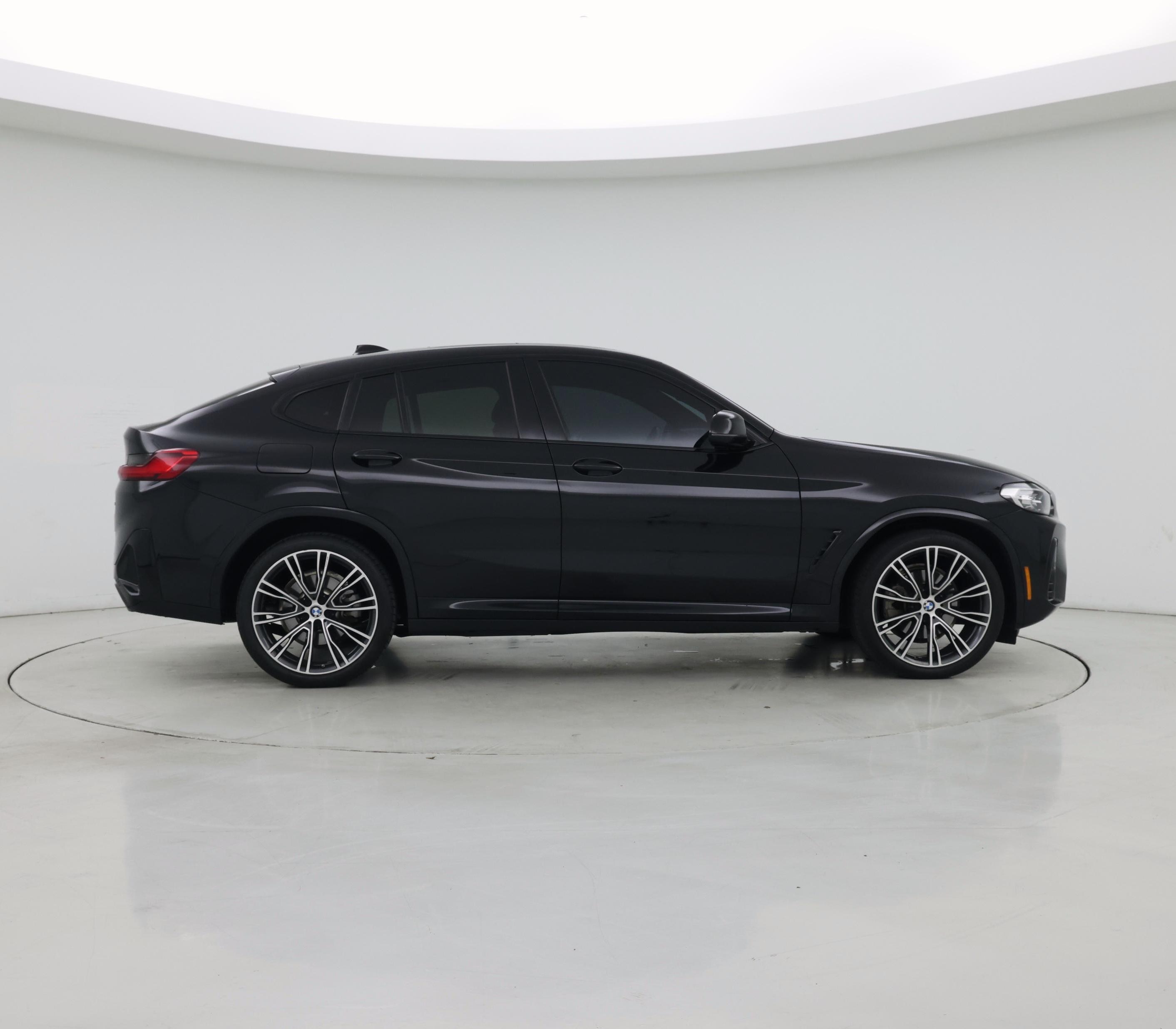 Thumbnail: 2023 BMW X4 - 7
