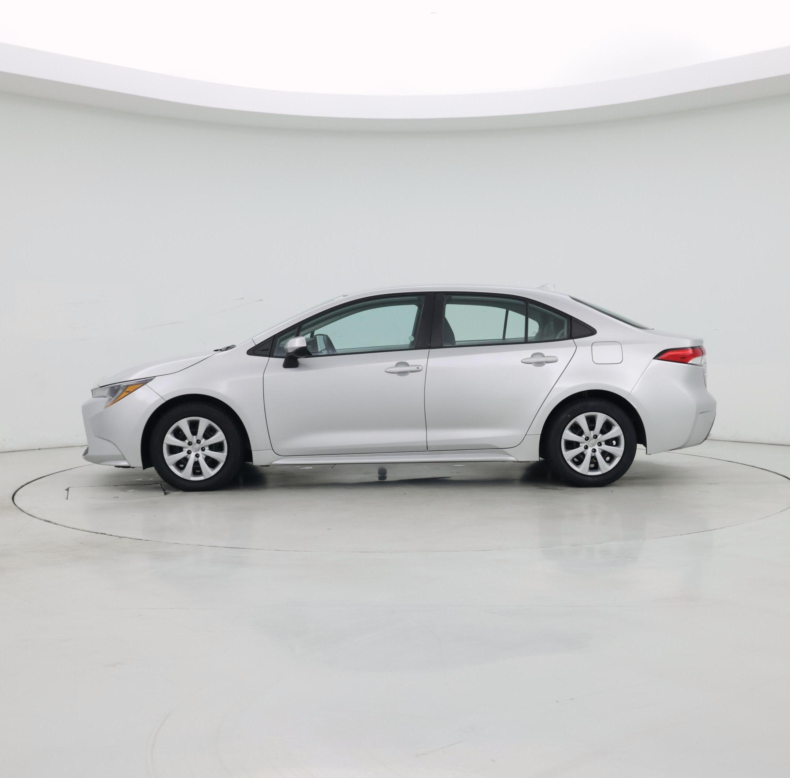 Thumbnail: 2022 Toyota Corolla - 3