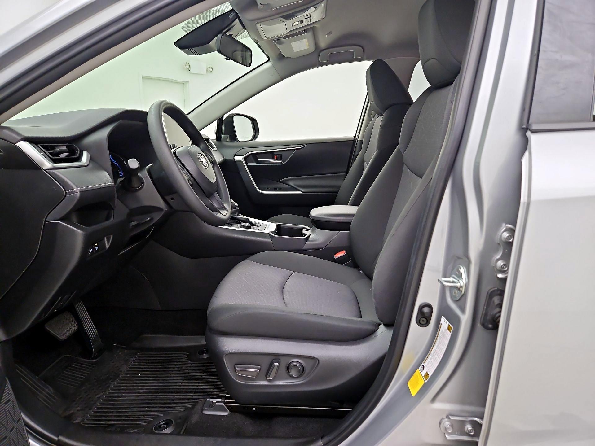 Thumbnail: 2023 Toyota RAV4 - 11
