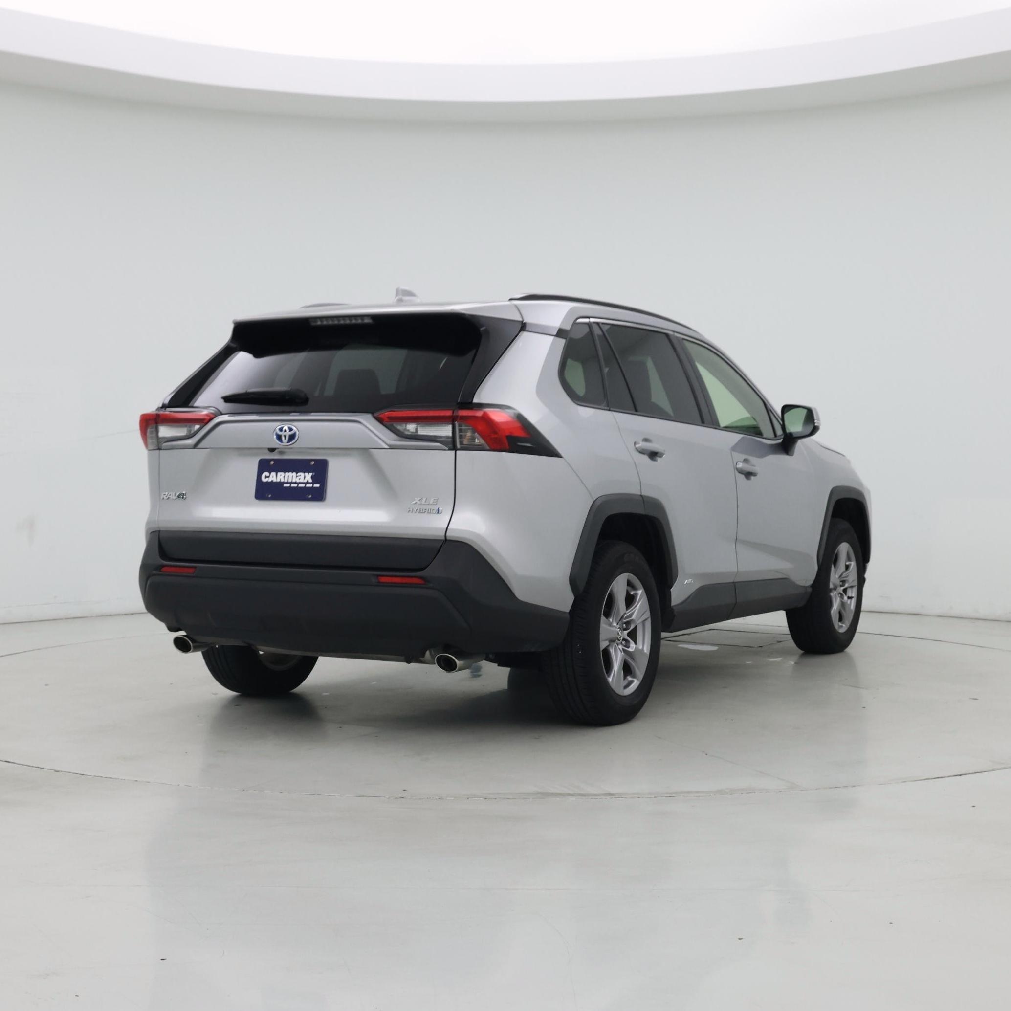 Thumbnail: 2023 Toyota RAV4 - 8