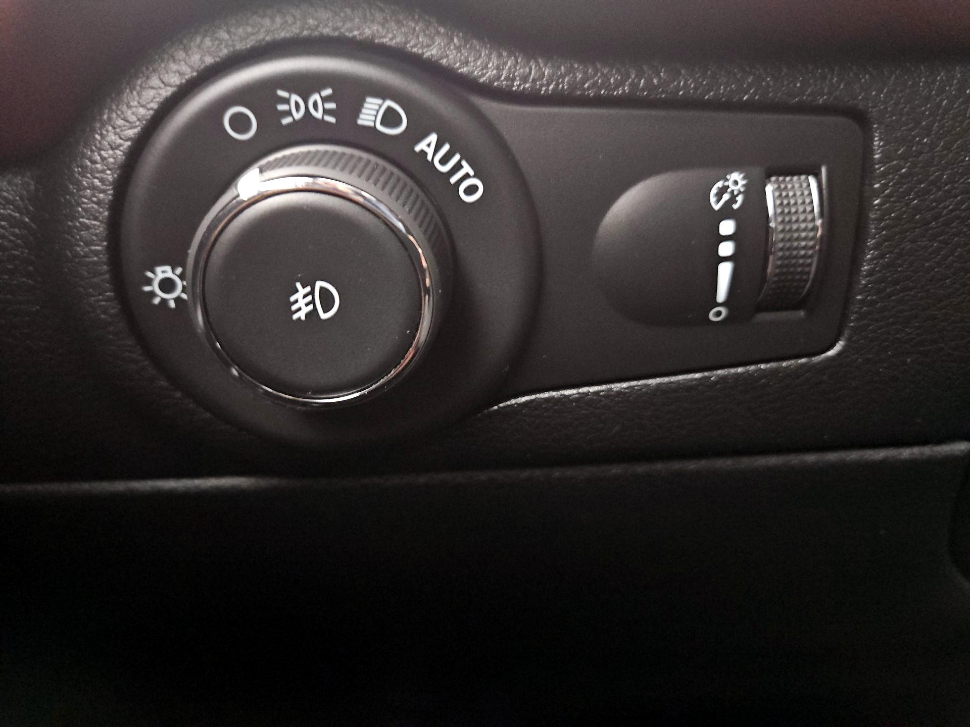 Thumbnail: 2023 Dodge Durango - 13