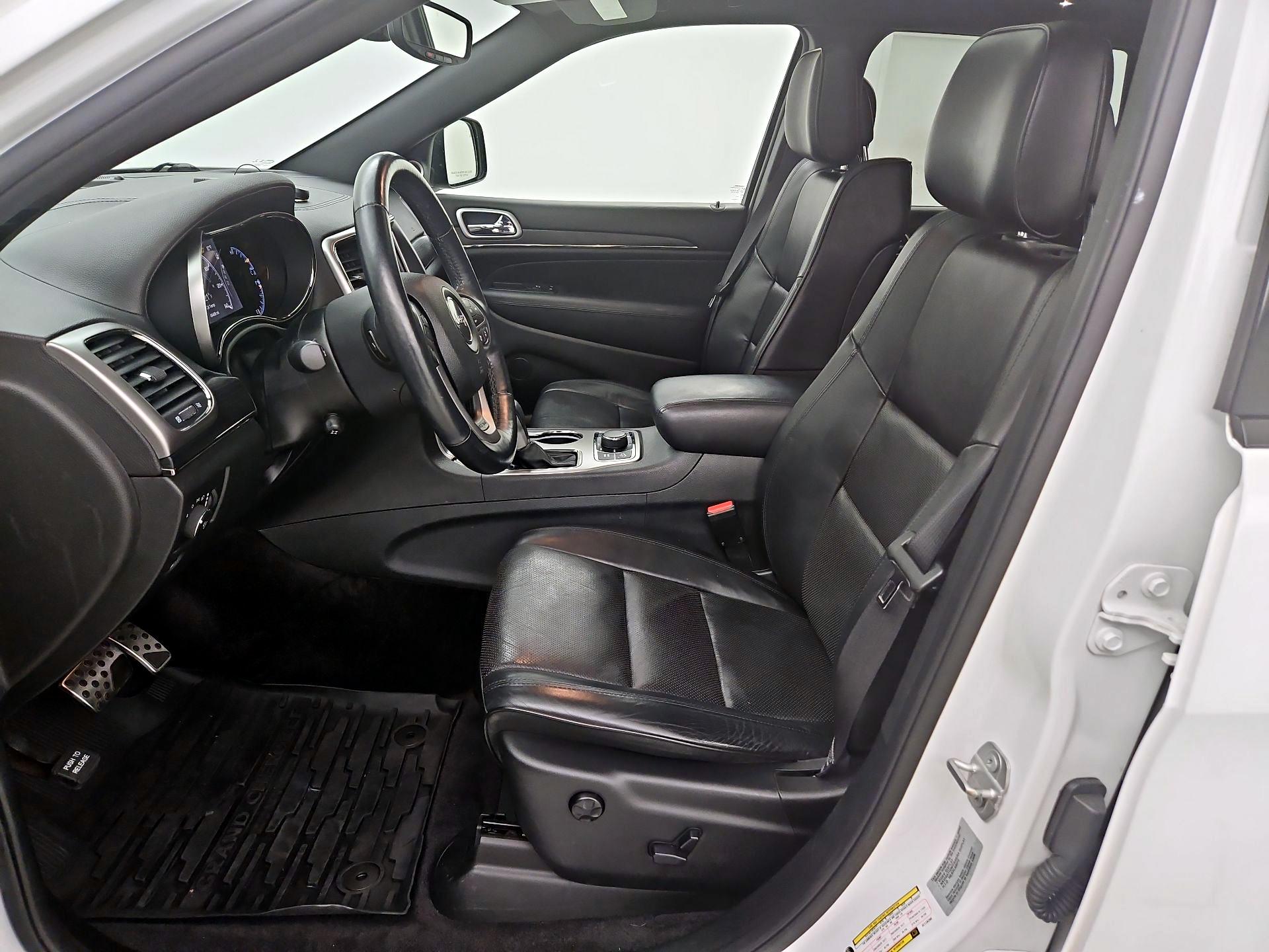 Thumbnail: 2018 Jeep Grand Cherokee - 11