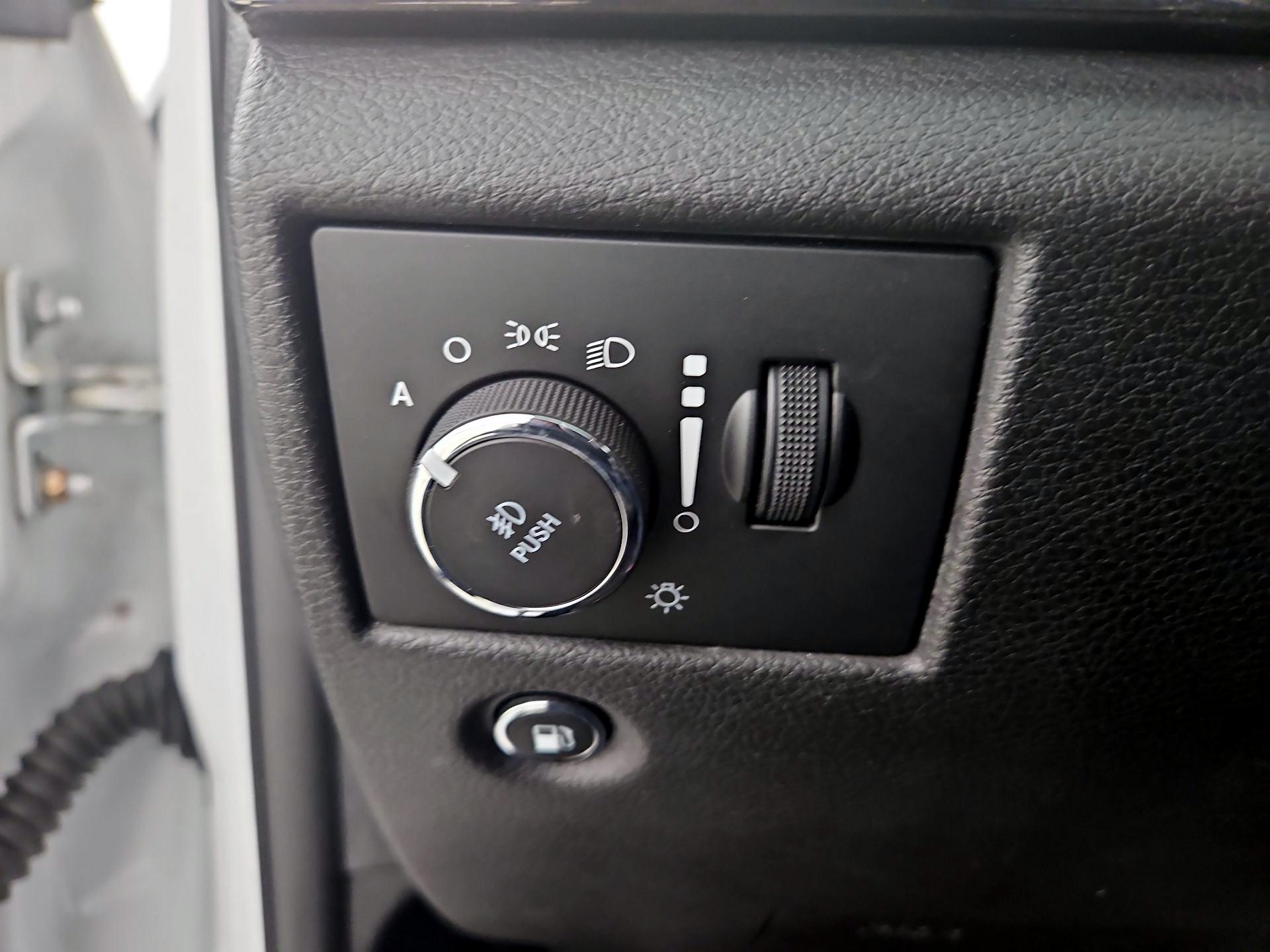 Thumbnail: 2018 Jeep Grand Cherokee - 13