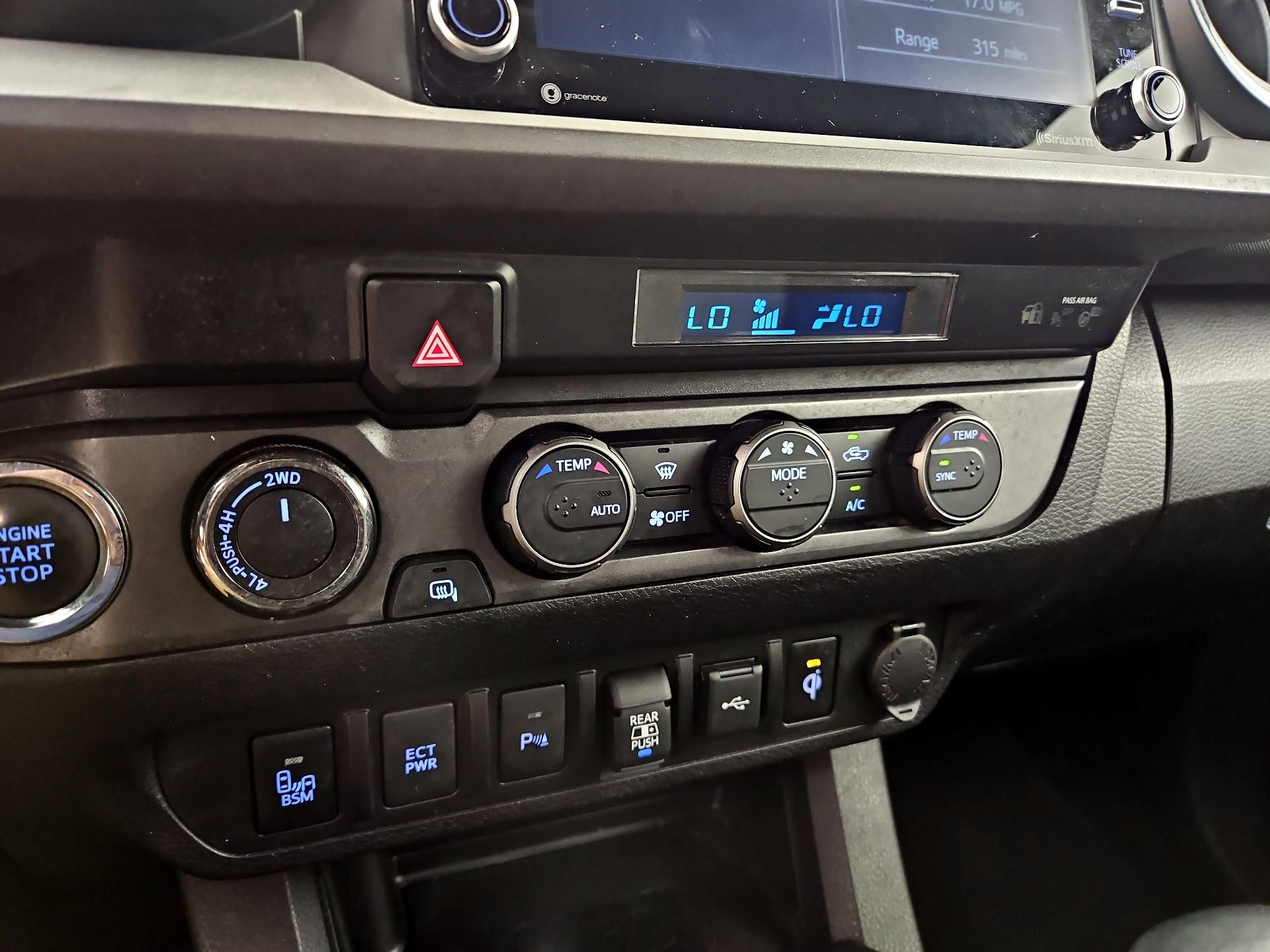 Thumbnail: 2021 Toyota Tacoma - 16