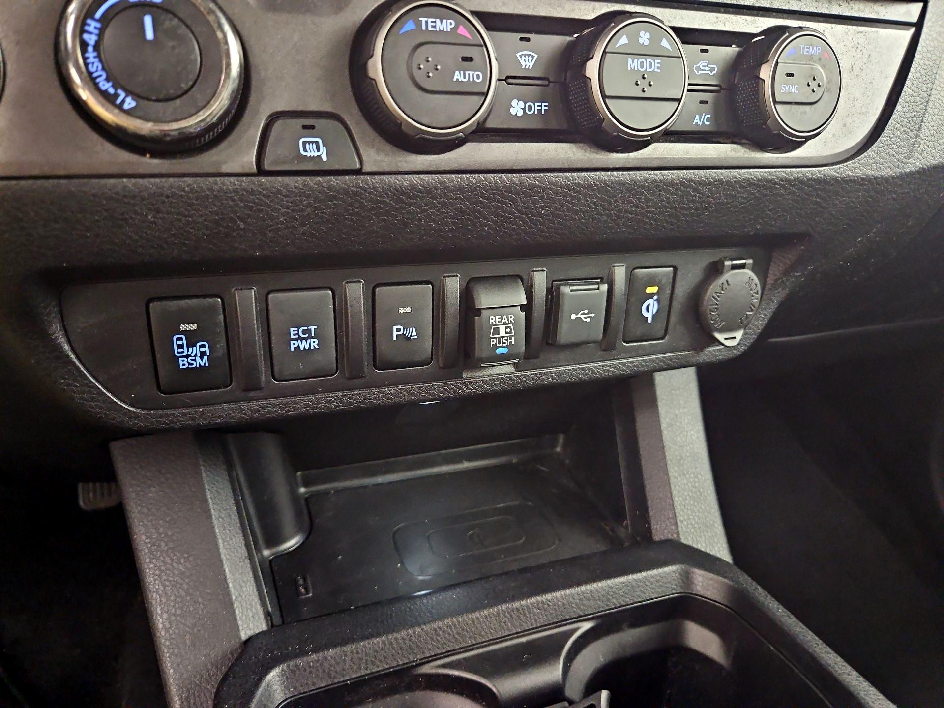 Thumbnail: 2021 Toyota Tacoma - 18