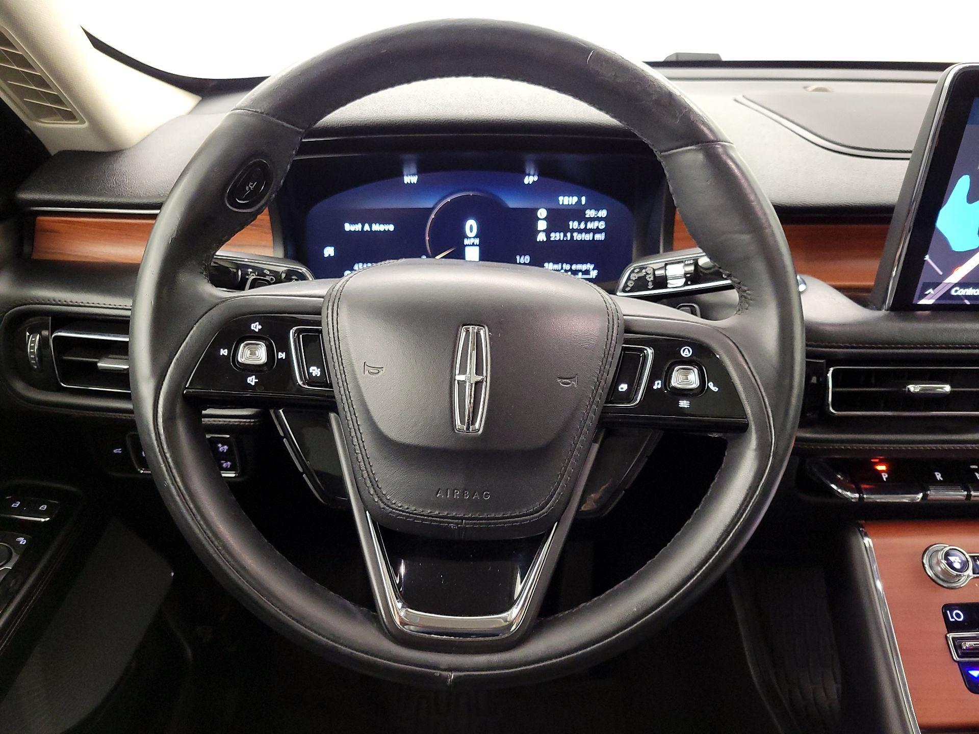 Thumbnail: 2020 Lincoln Aviator - 10