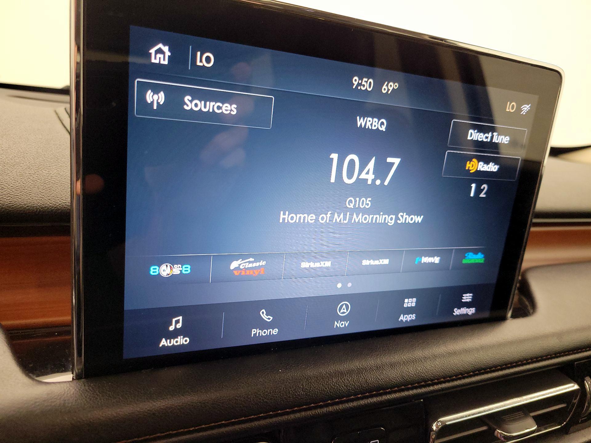 Thumbnail: 2020 Lincoln Aviator - 16