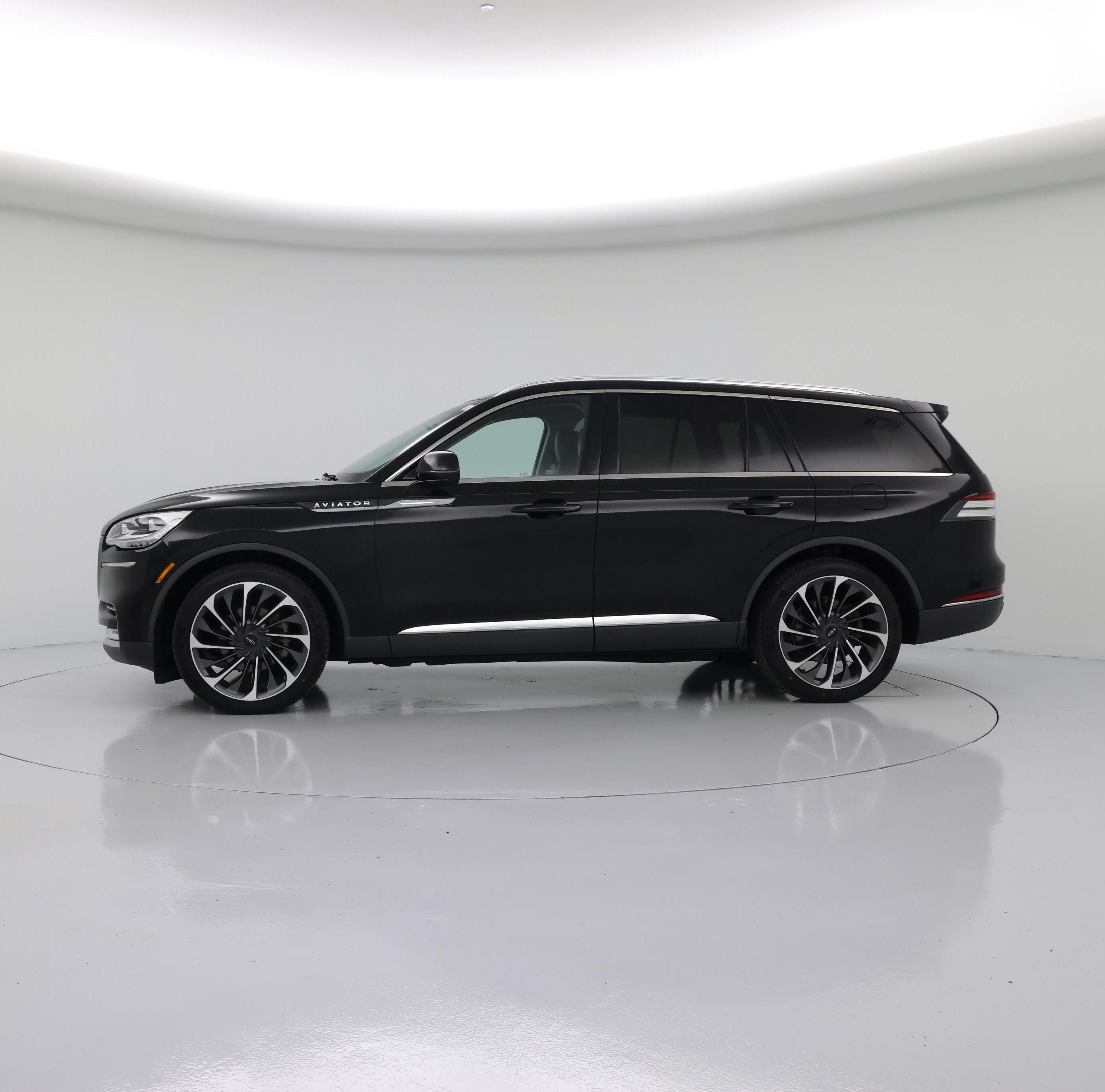 Thumbnail: 2020 Lincoln Aviator - 3