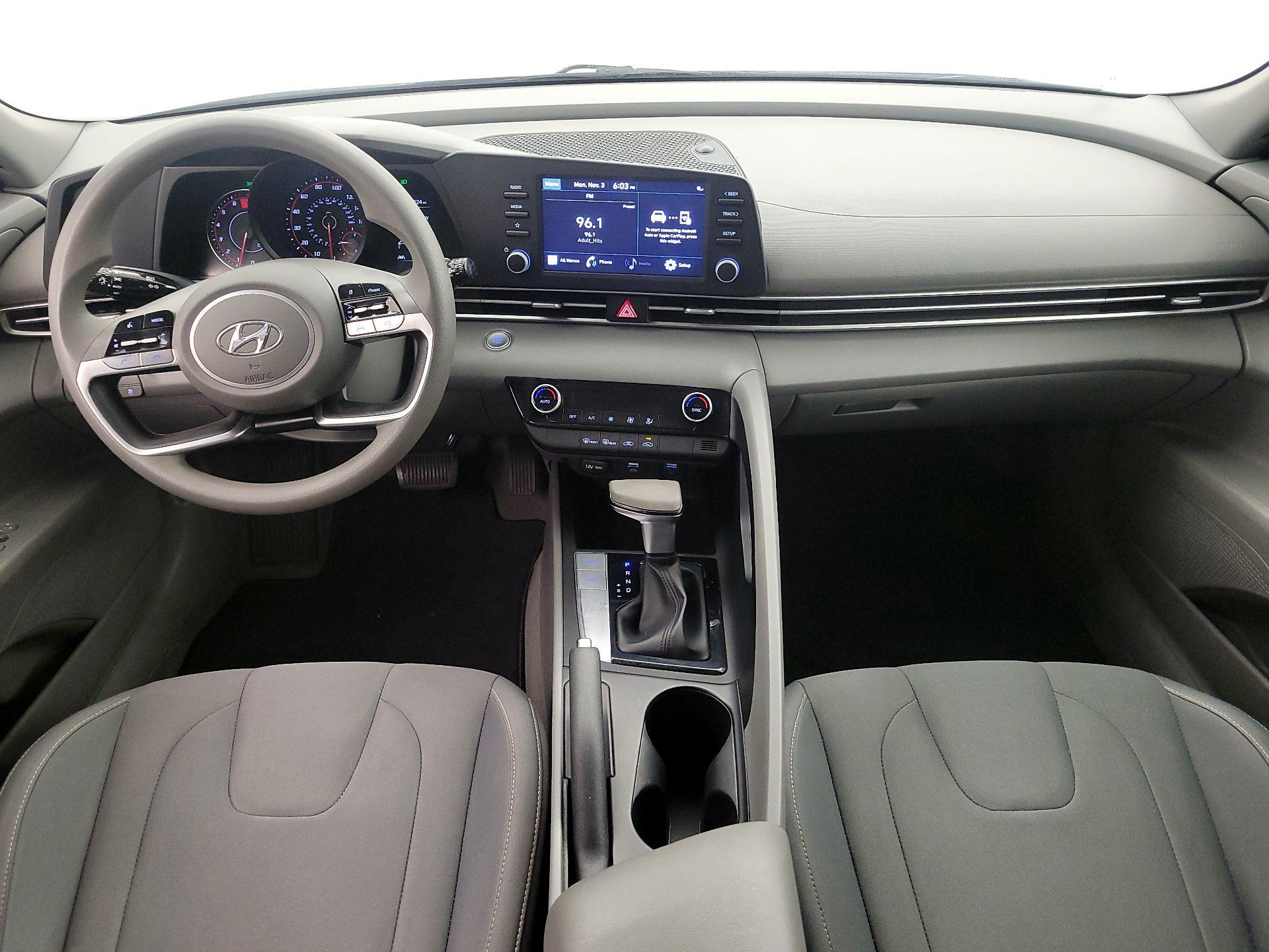 Thumbnail: 2022 Hyundai Elantra - 9