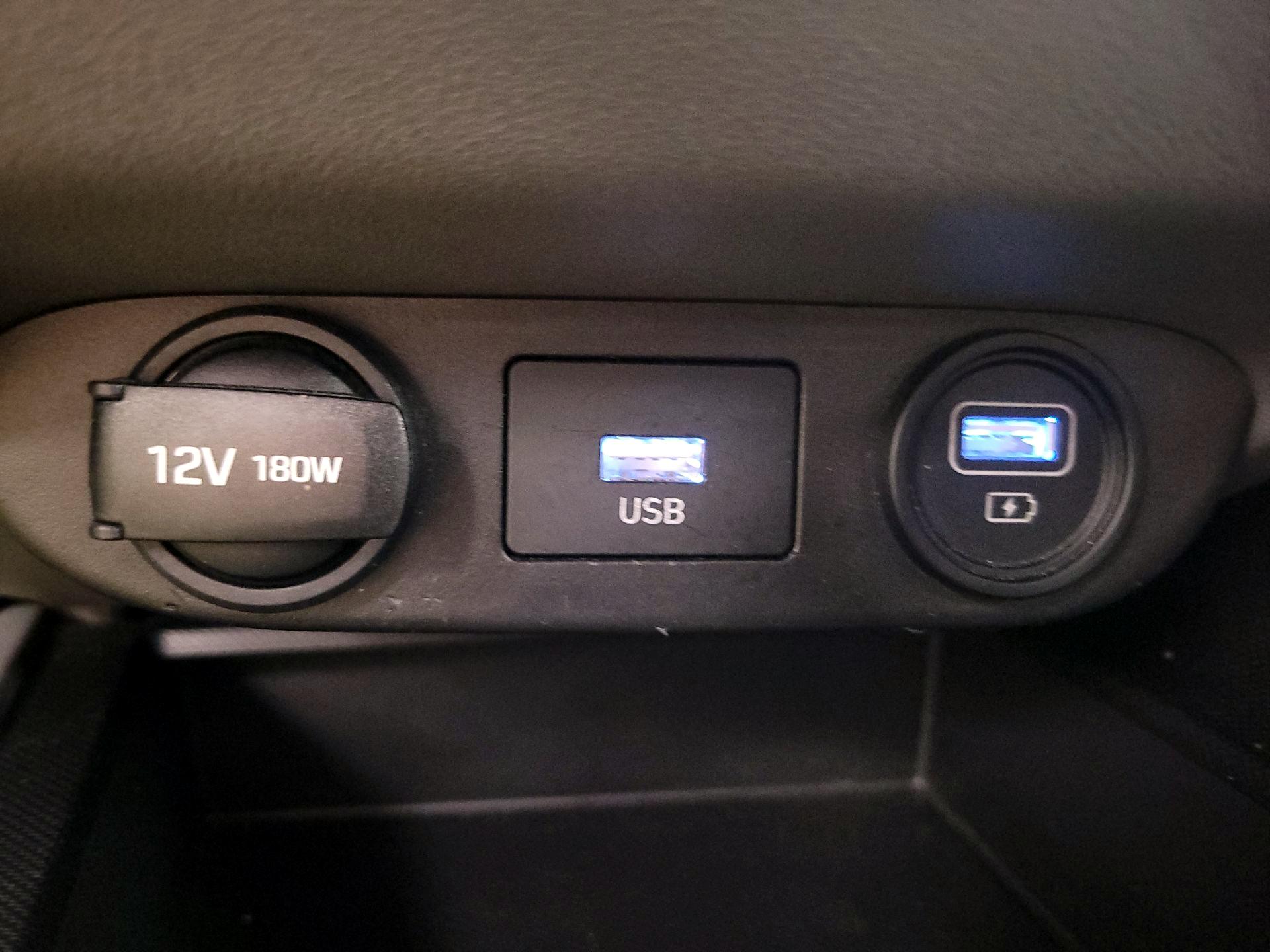 Thumbnail: 2022 Hyundai Elantra - 18