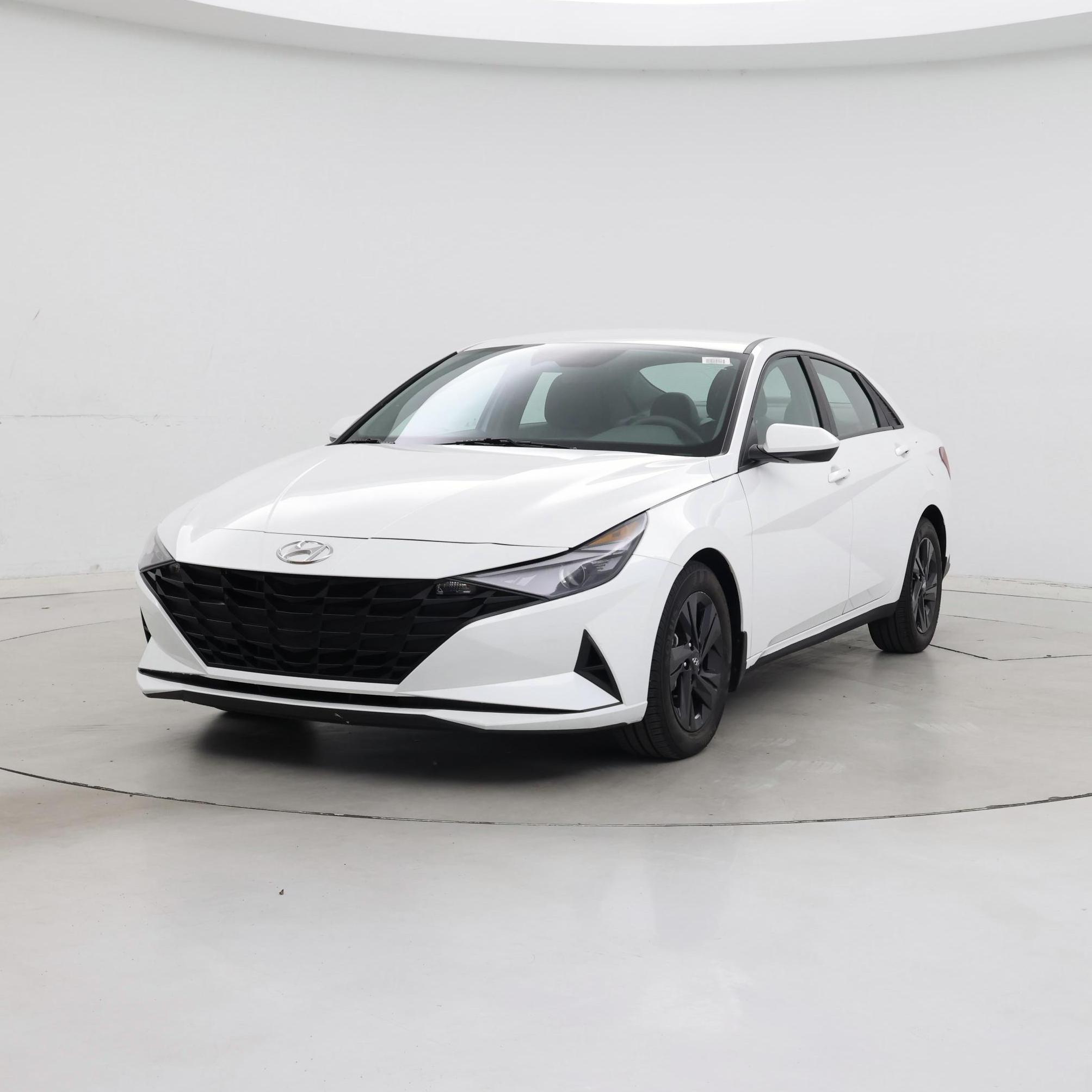 Thumbnail: 2022 Hyundai Elantra - 4