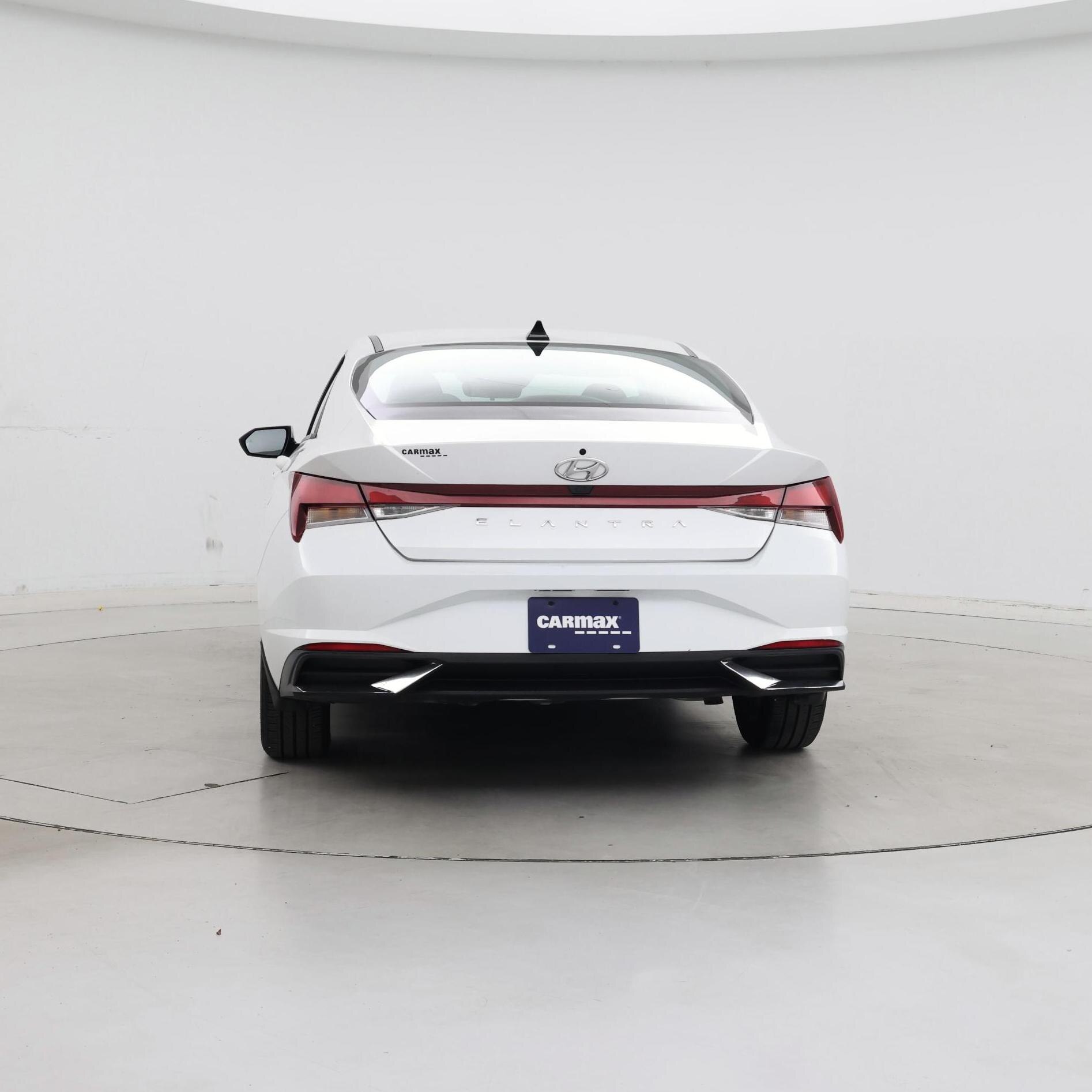 Thumbnail: 2022 Hyundai Elantra - 6