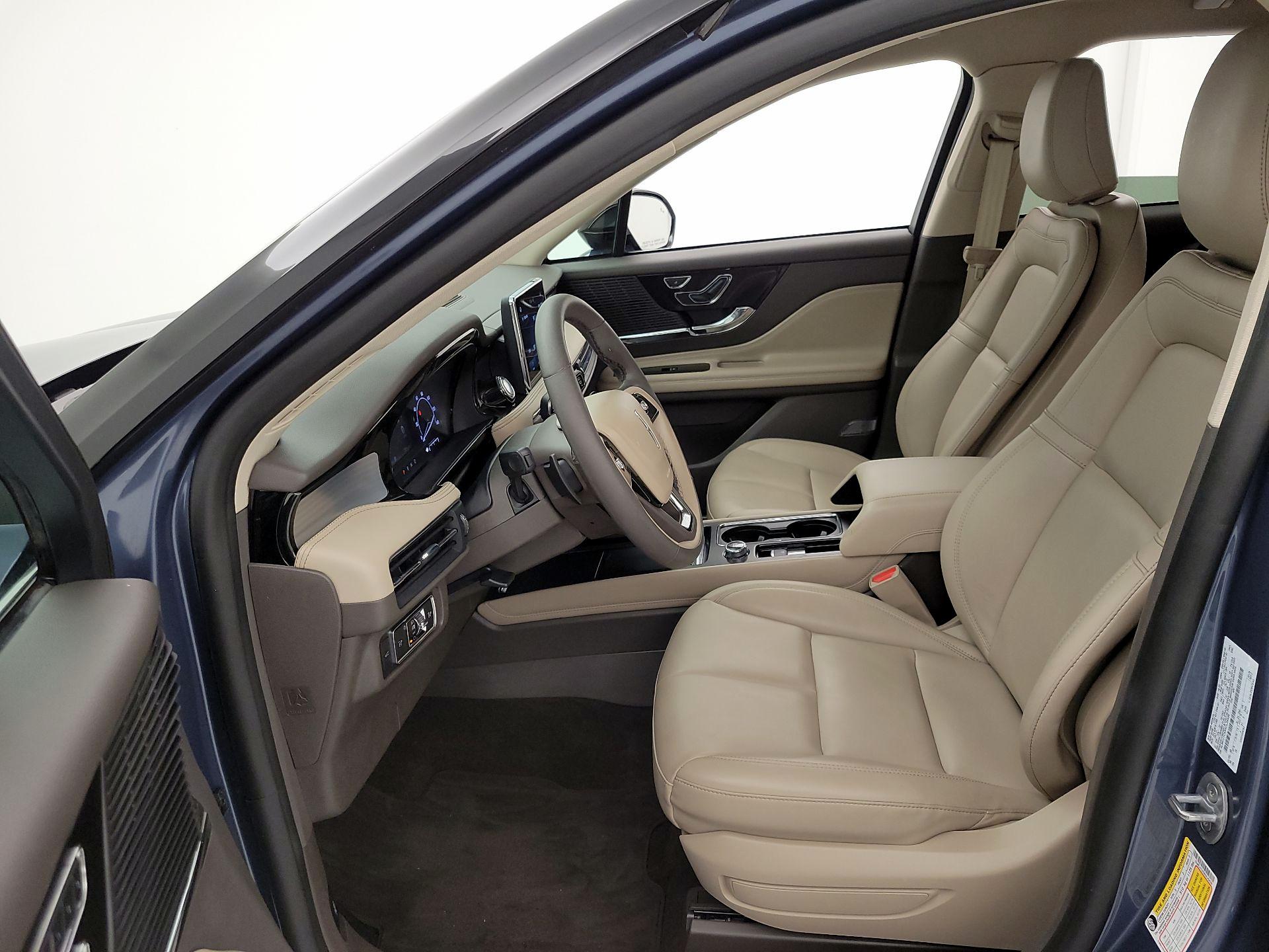 Thumbnail: 2022 Lincoln Corsair - 11