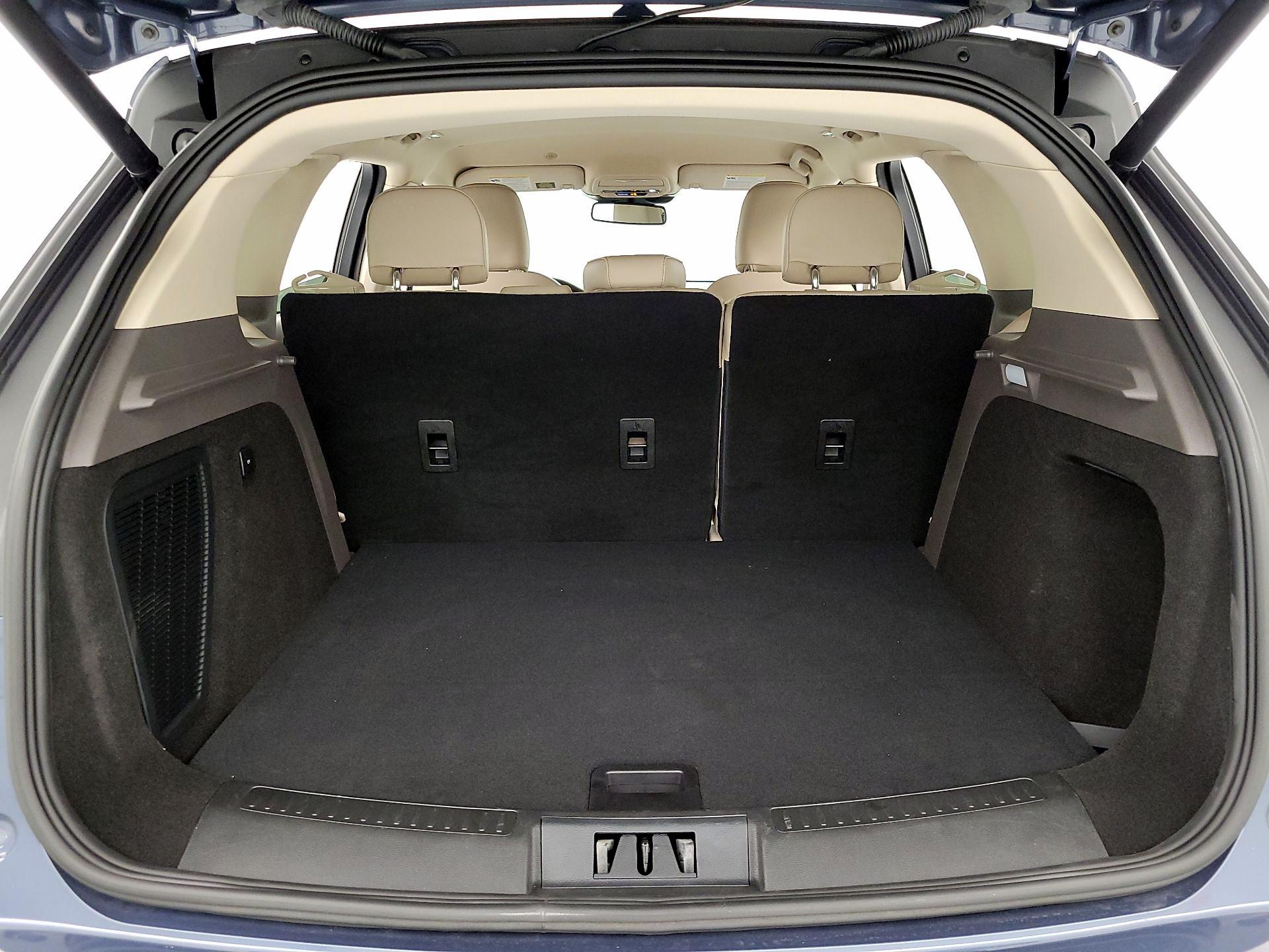 Thumbnail: 2022 Lincoln Corsair - 20