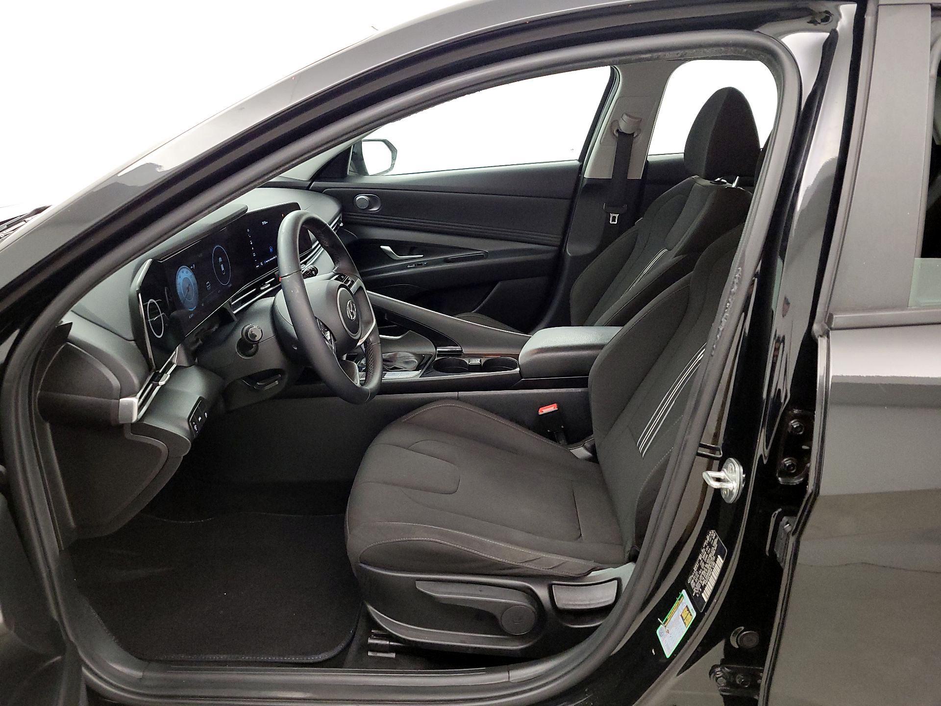 Thumbnail: 2023 Hyundai Elantra - 11