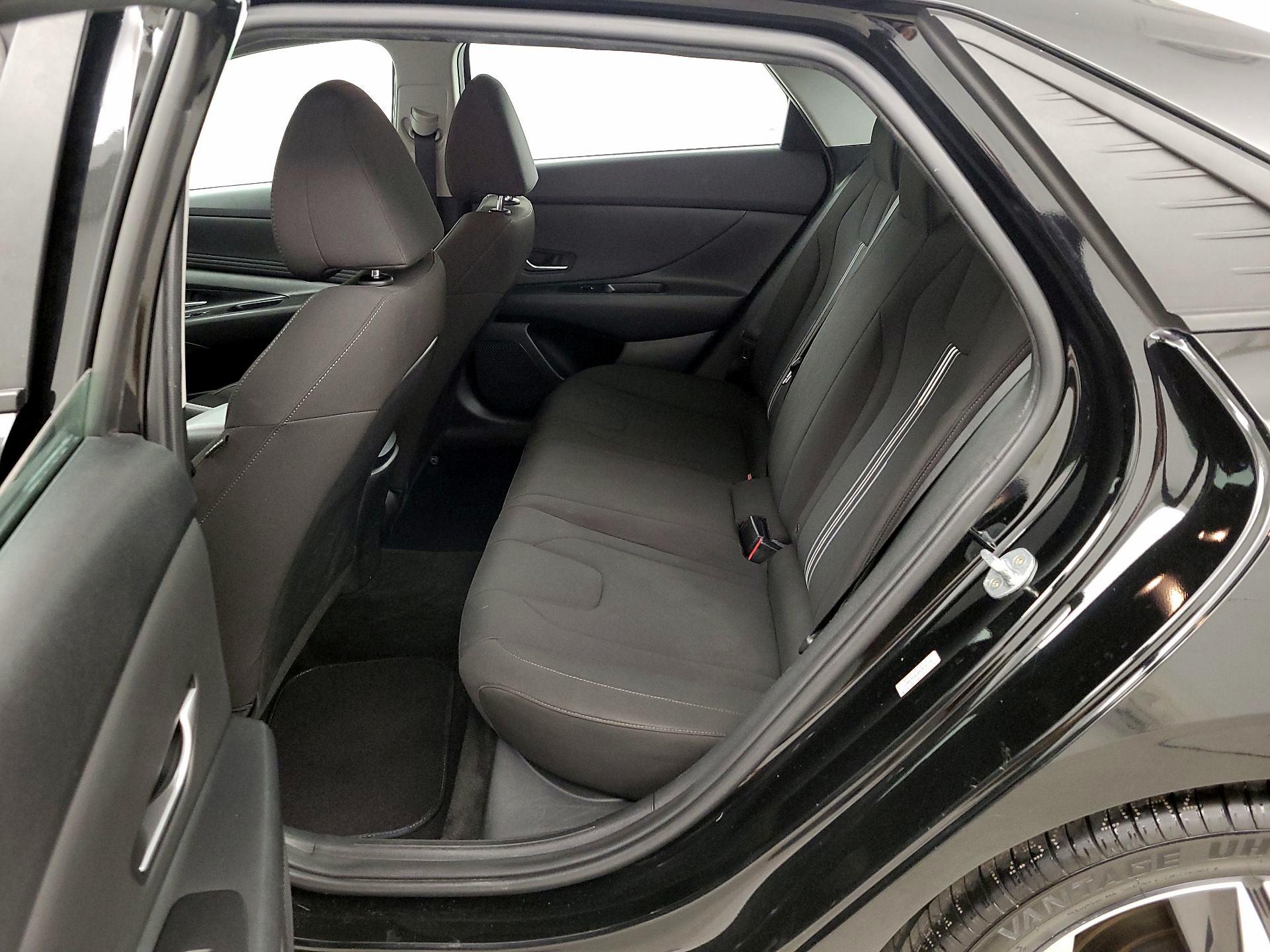 Thumbnail: 2023 Hyundai Elantra - 20