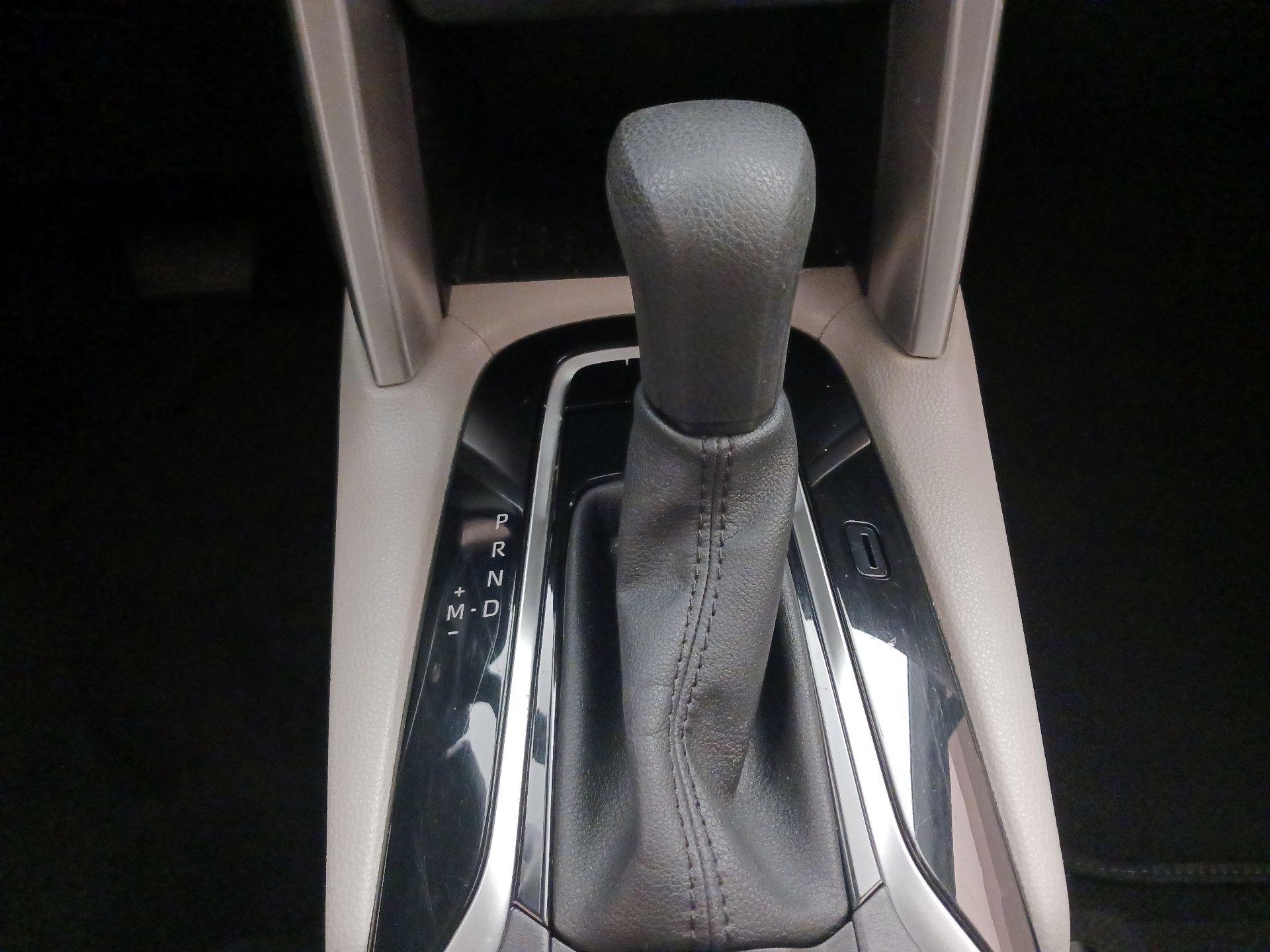 Thumbnail: 2022 Toyota Corolla Cross - 17