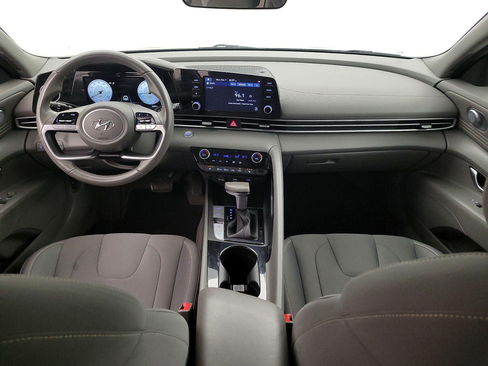 Thumbnail: 2021 Hyundai Elantra - 9