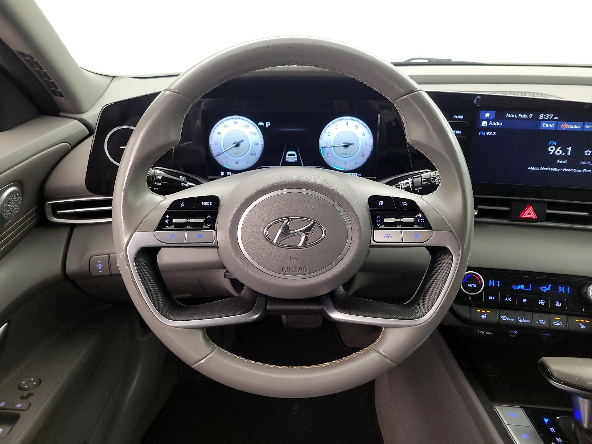 Thumbnail: 2021 Hyundai Elantra - 10