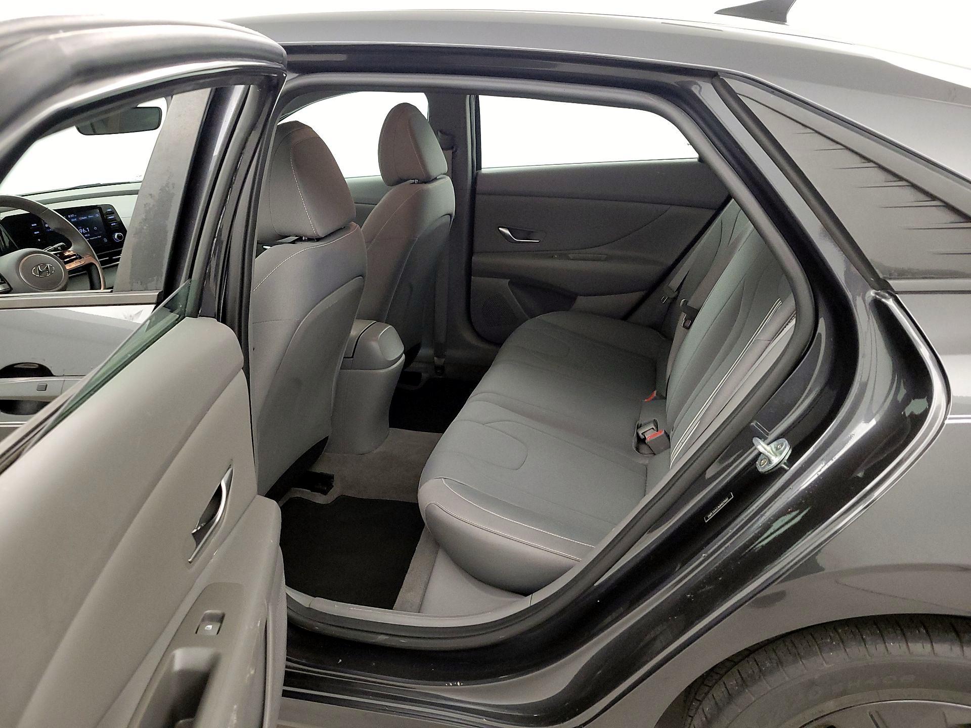 Thumbnail: 2021 Hyundai Elantra - 19